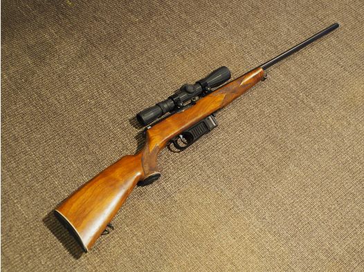 Voere, Kaliber 22lr Semiauto Modell mit Glas - 4x32 schönes, älteres Kleinkalibergewehr mit Zielfernrohr
