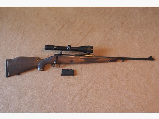 Especialista en caza de empuje Mauser 77 en excelente estado