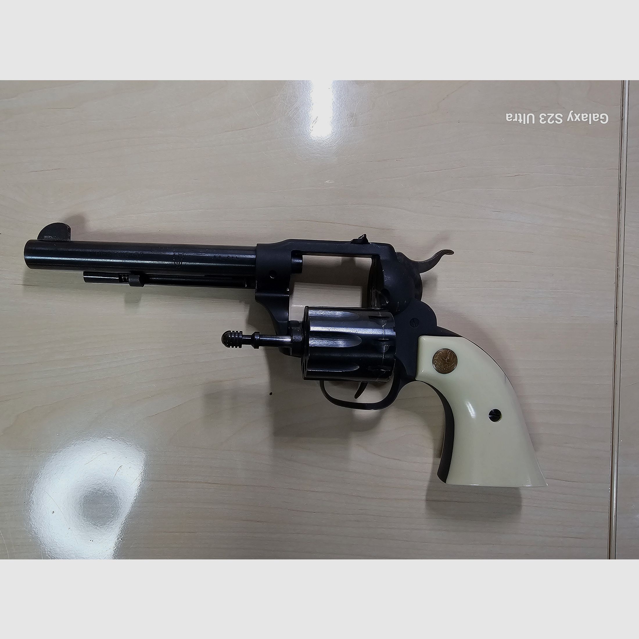 Revólver de alta calidad Cal. 22