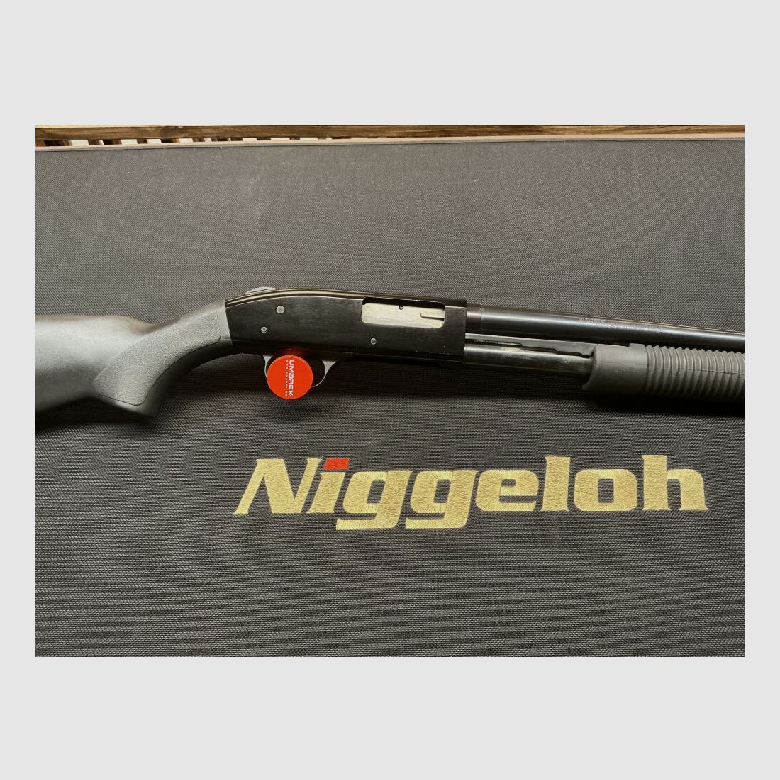 Mossberg Ohne 12/76