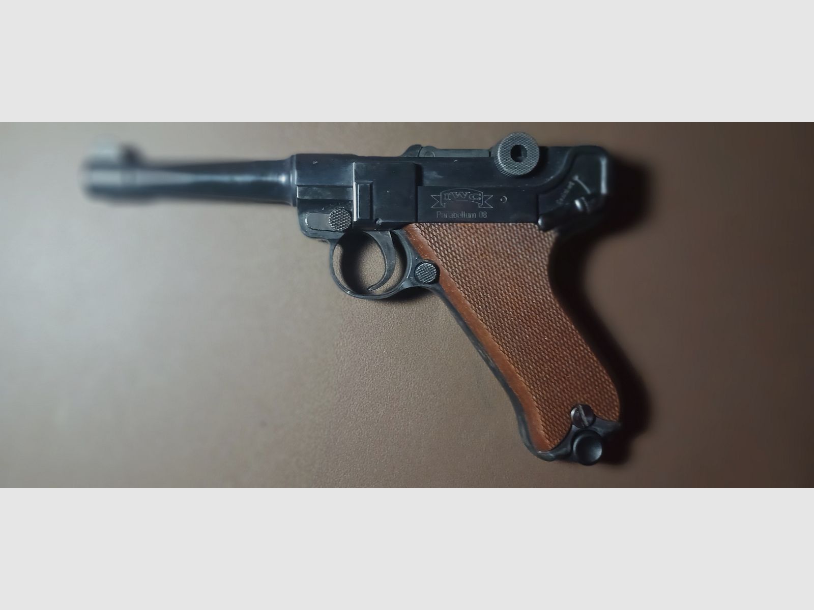Pistole Parabellum 08, 8mm Schreckschuss, von IWC