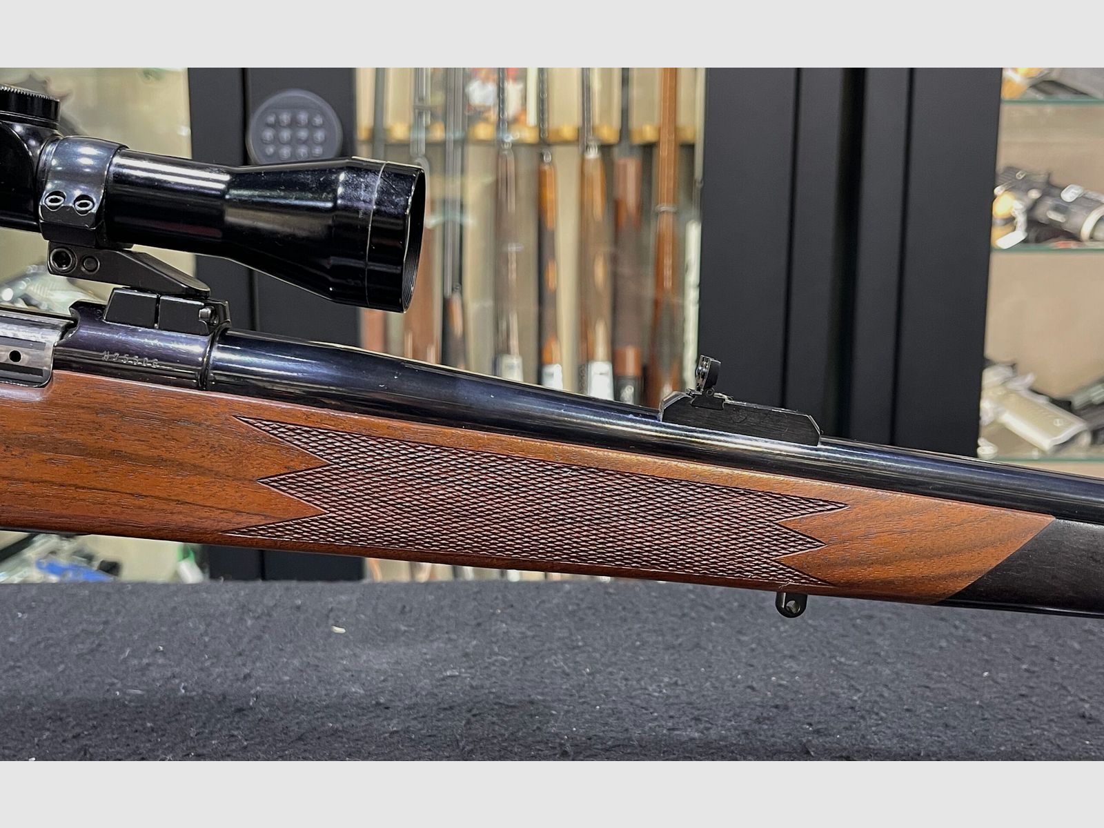 Weatherby Mark V, immagine 13 di 17