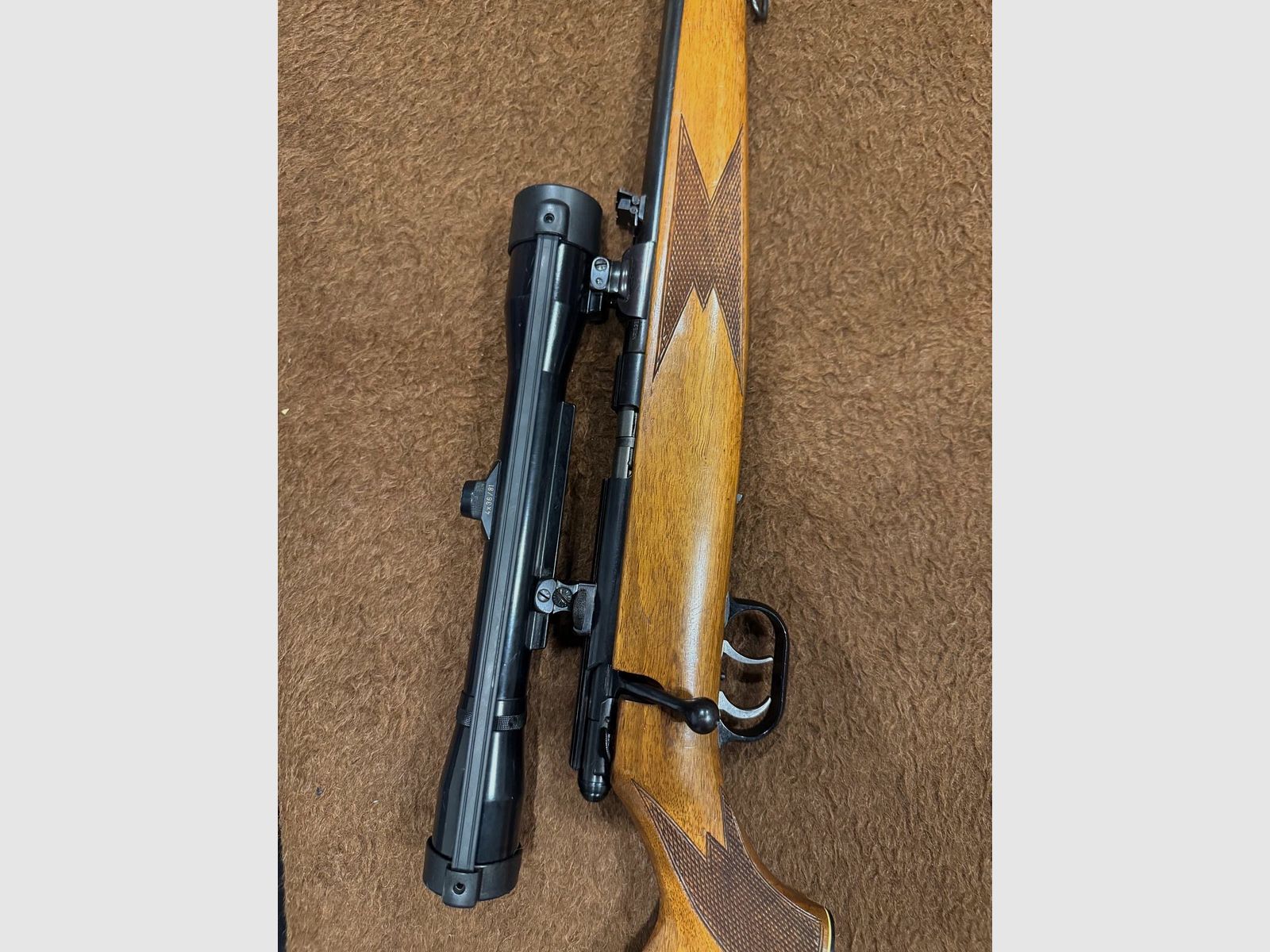 Krico .22lr Répétiteur avec lunette - bien entretenu