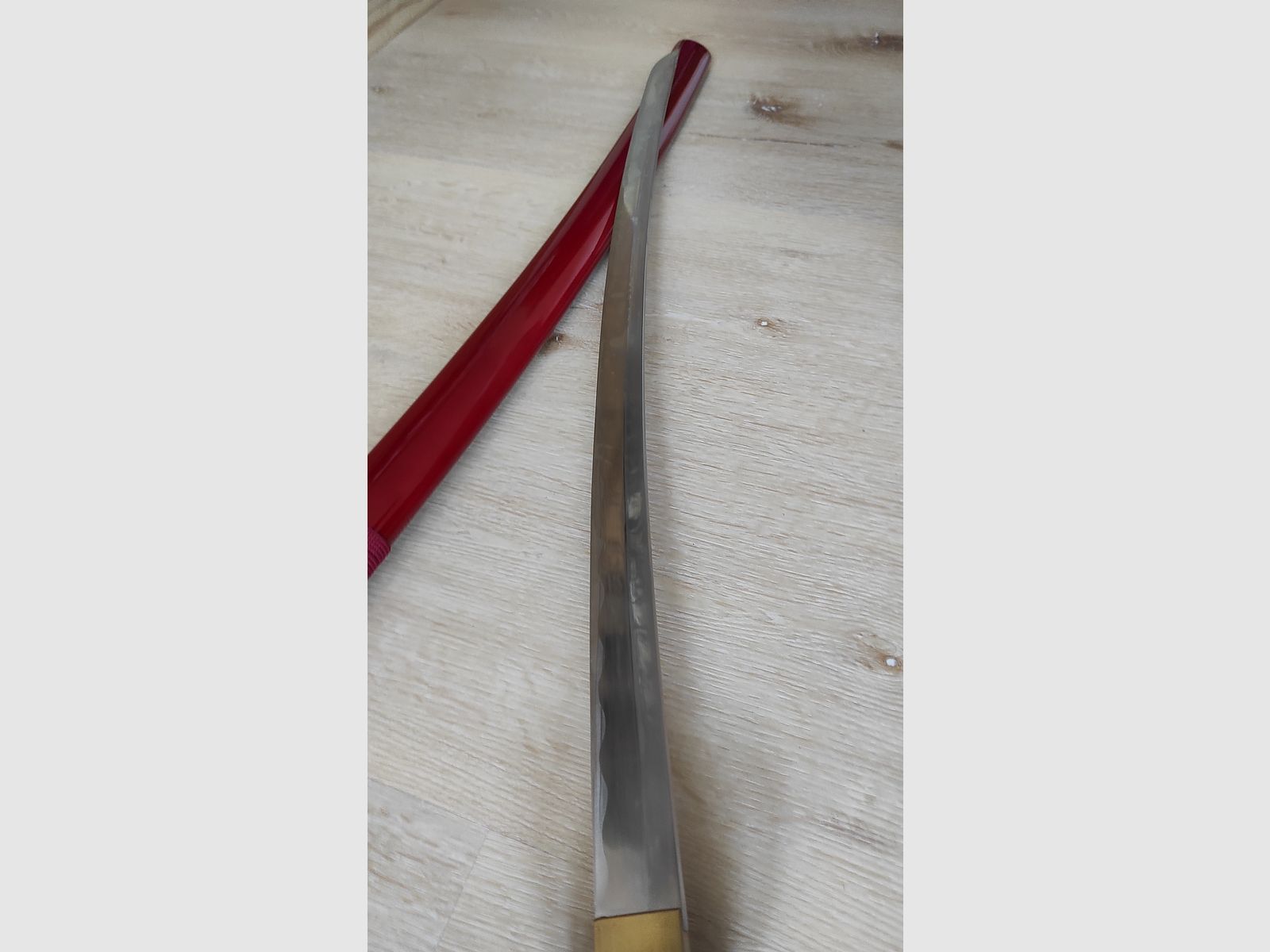 Katana, Samuraischwert rot mit Stoffbeutel geschliffene Klinge