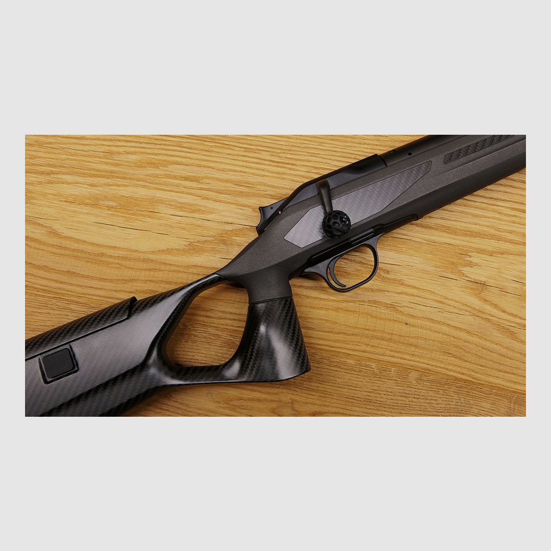 Blaser R8 with FBT carbon stock / .308 Win. / 47cm barrel length / M15x1 / FBT INCA 44Ti silencer / TOP