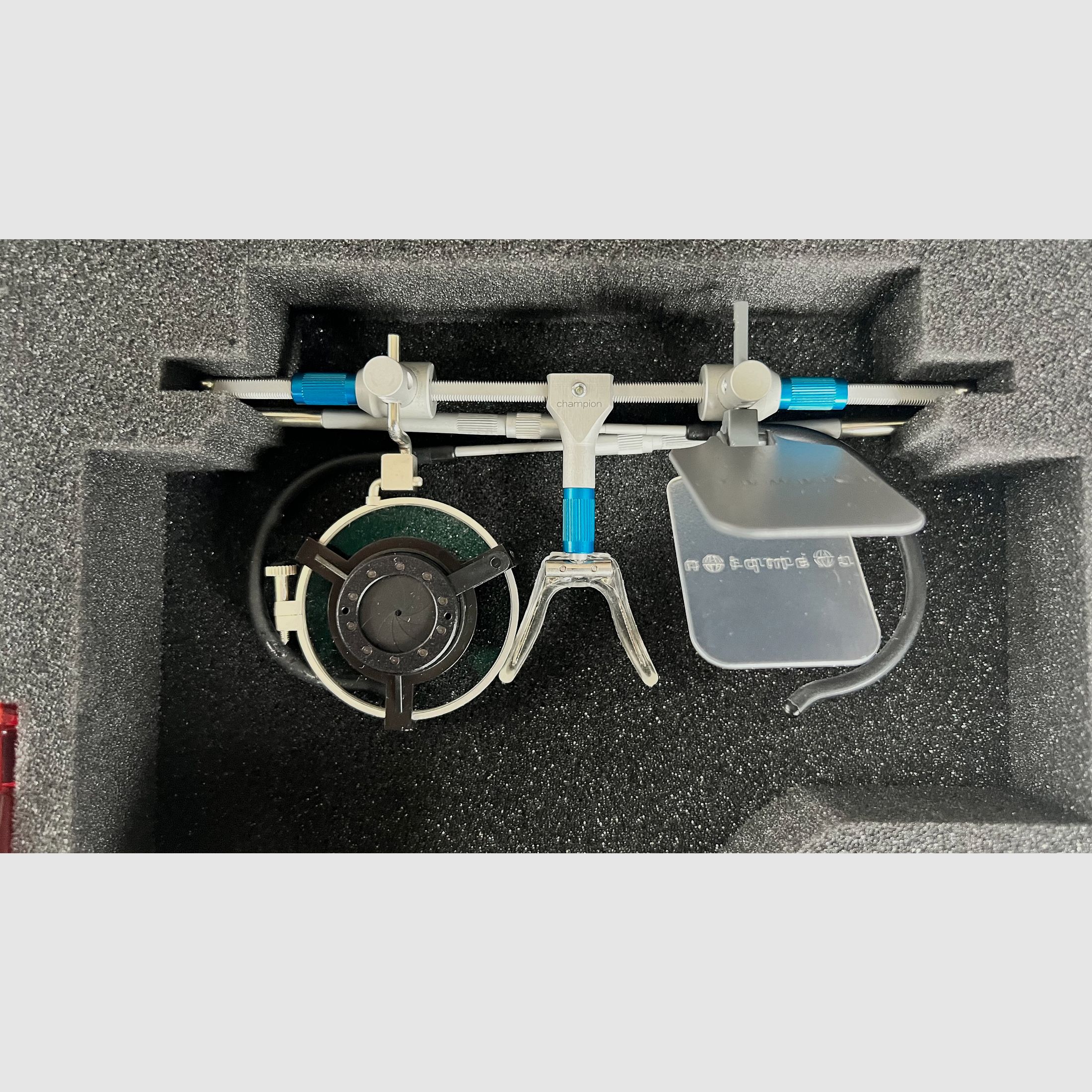 Schießbrille Olympic Champion mit Glashalter 42 mm Blau