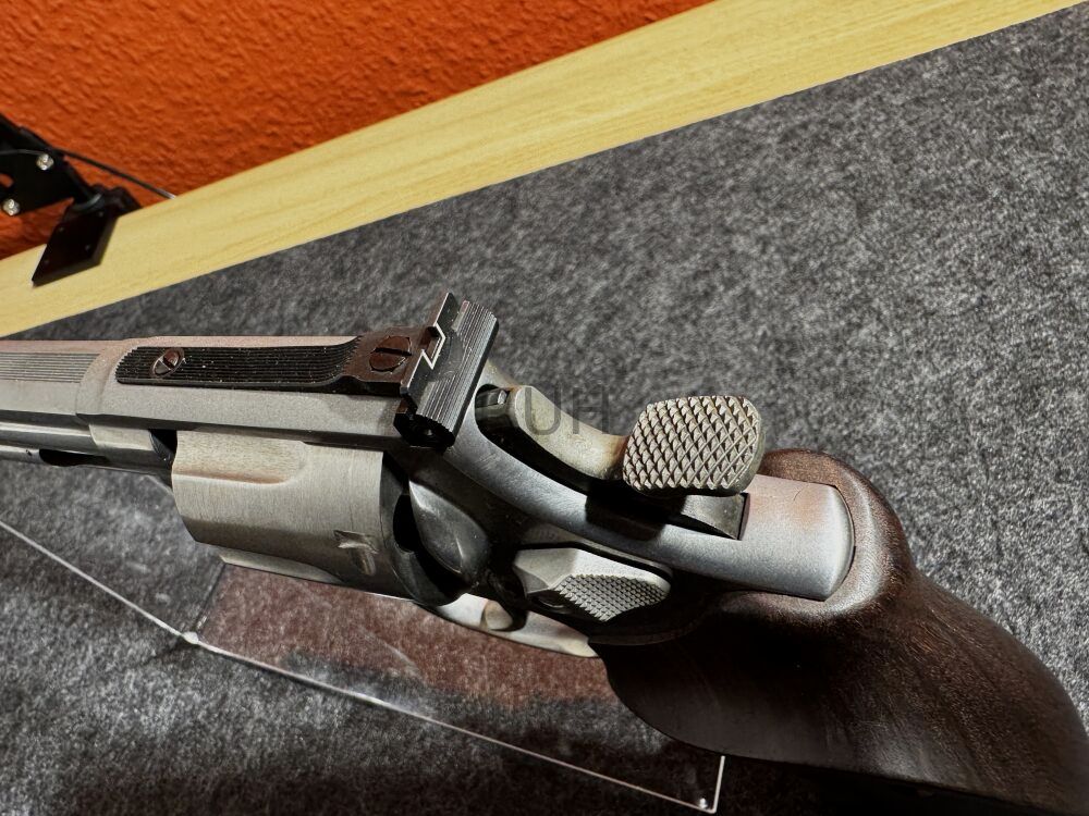 Smith & Wesson 686-4 Target Champion De Luxe