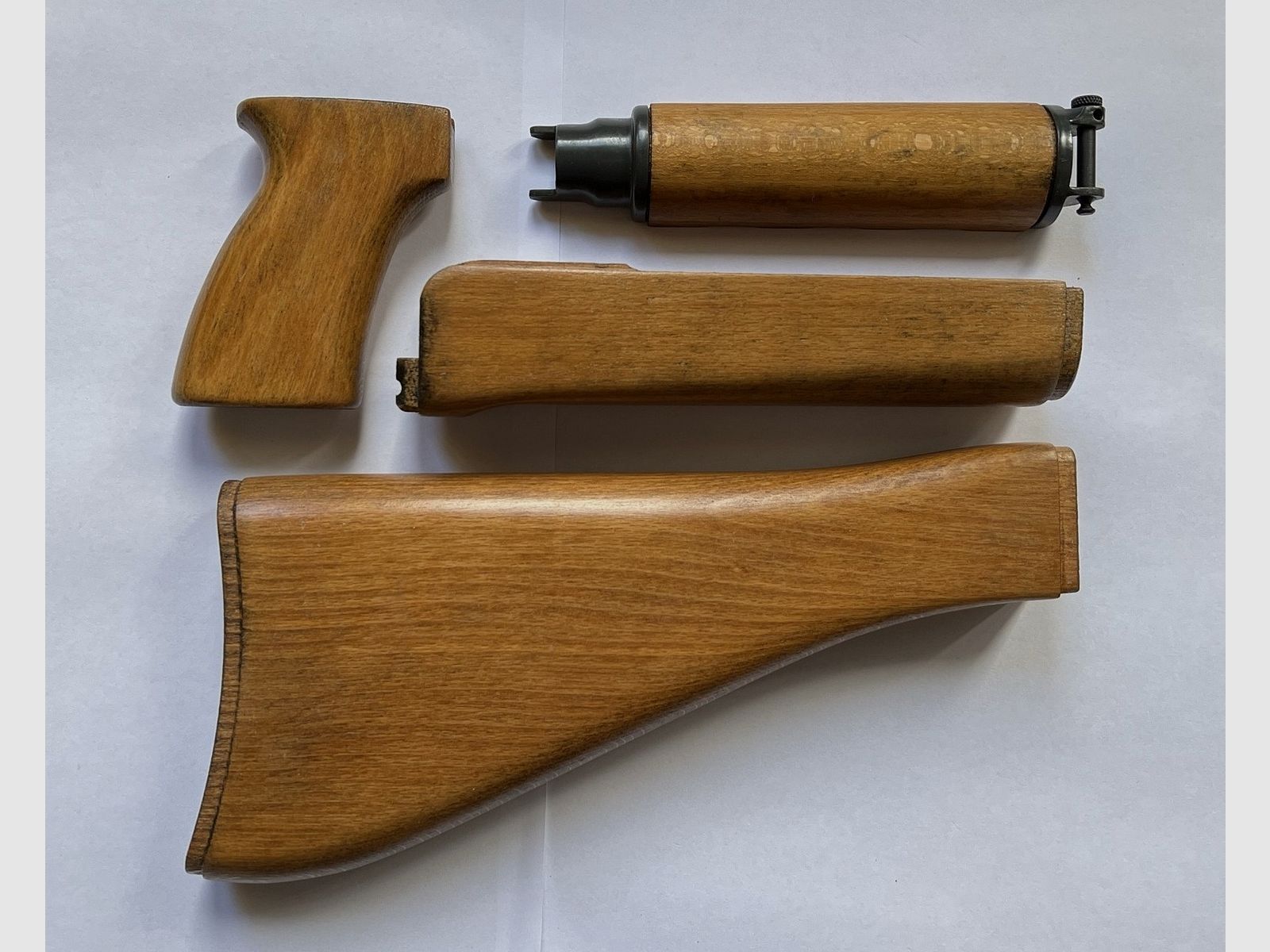 VZ58 set in legno - stock, grip, handguard (vz.58)