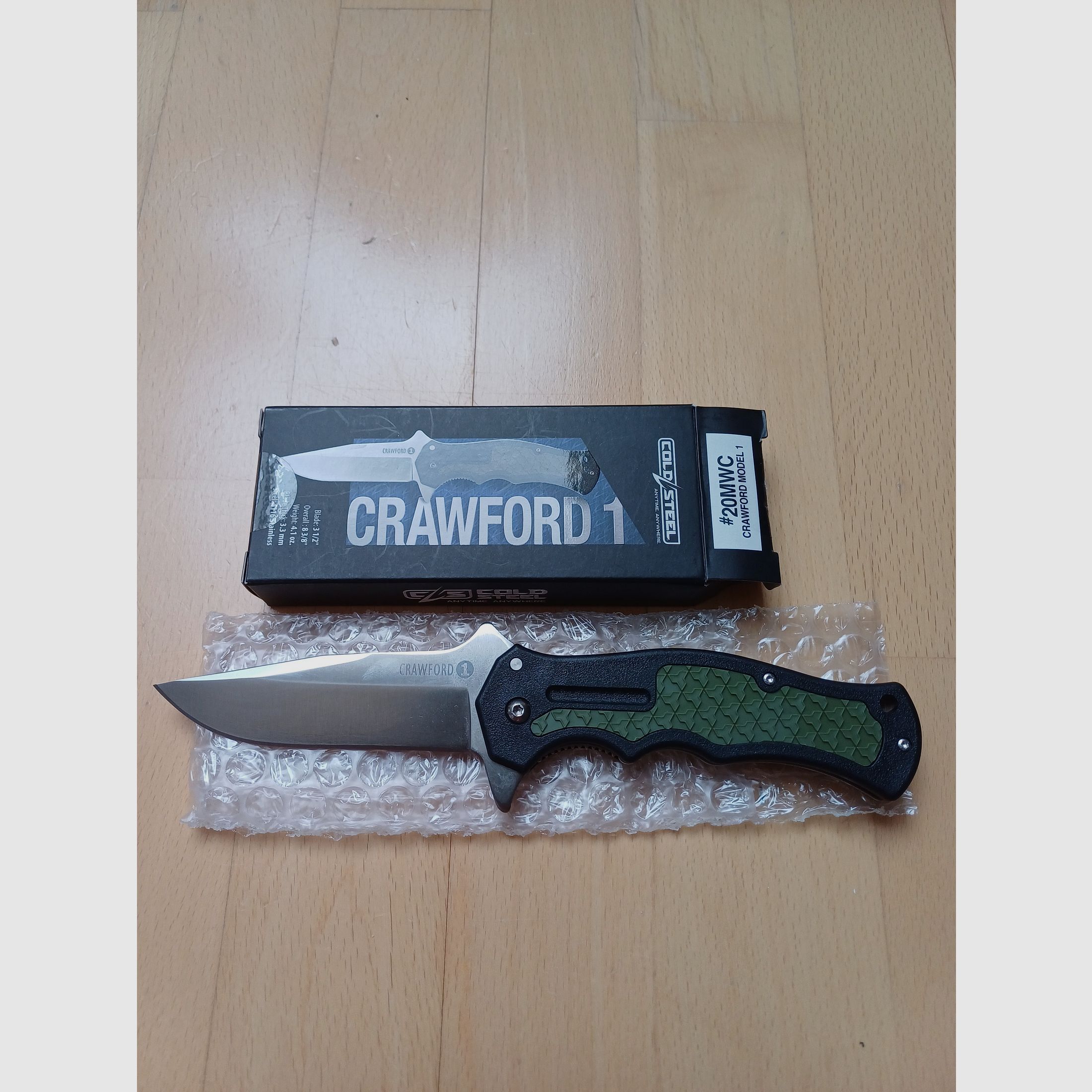 Colección de cuchillos Böker Midgards Cold Steel United Cutlery SOG MTech Micro OTF Jotun Crawford