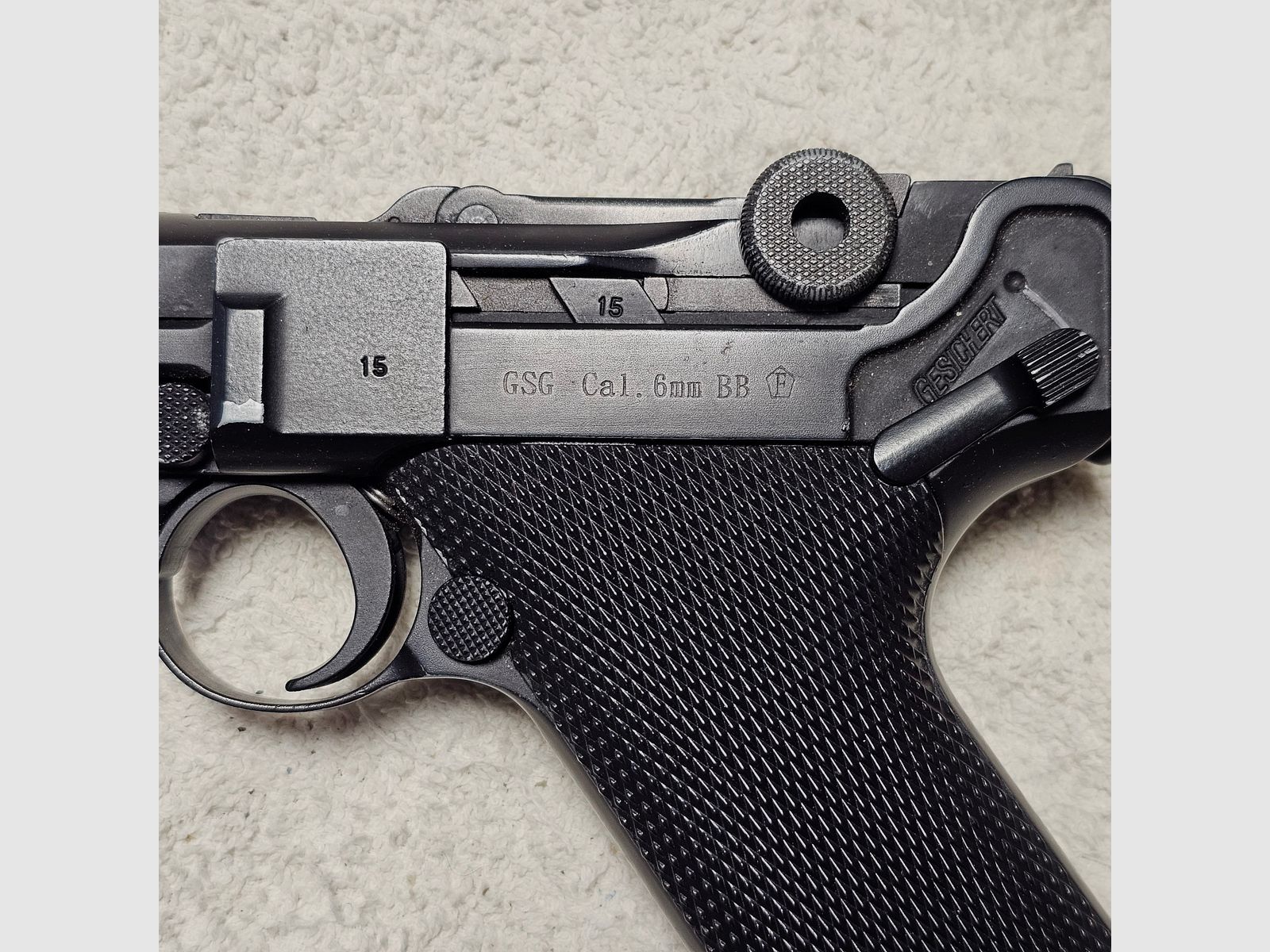 Pistola de airsoft 08