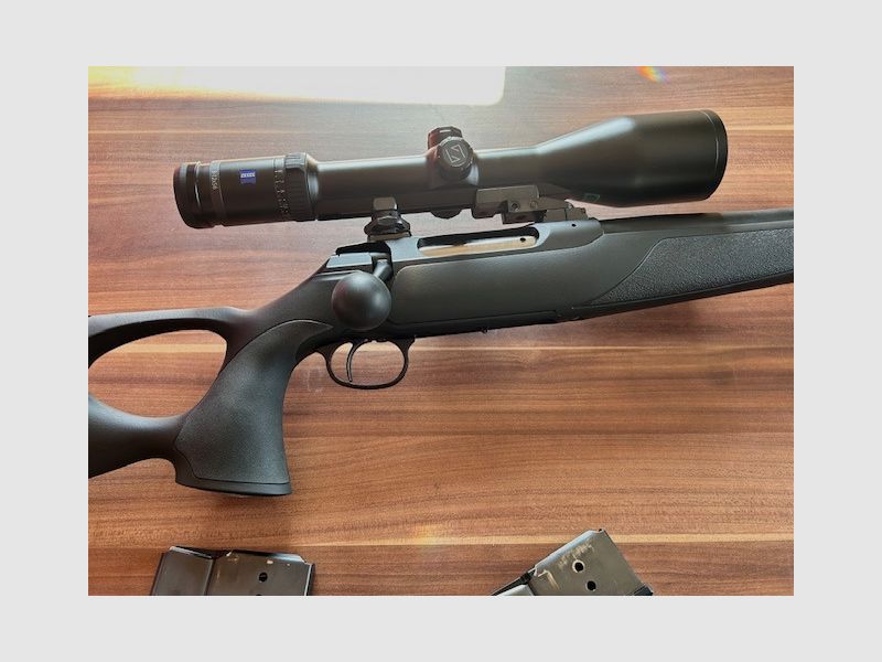 Sauer 202 Synchro XT mit Semi Weight Lauf,SD und Zeiss Optik Kal.: 30-06 Spring.