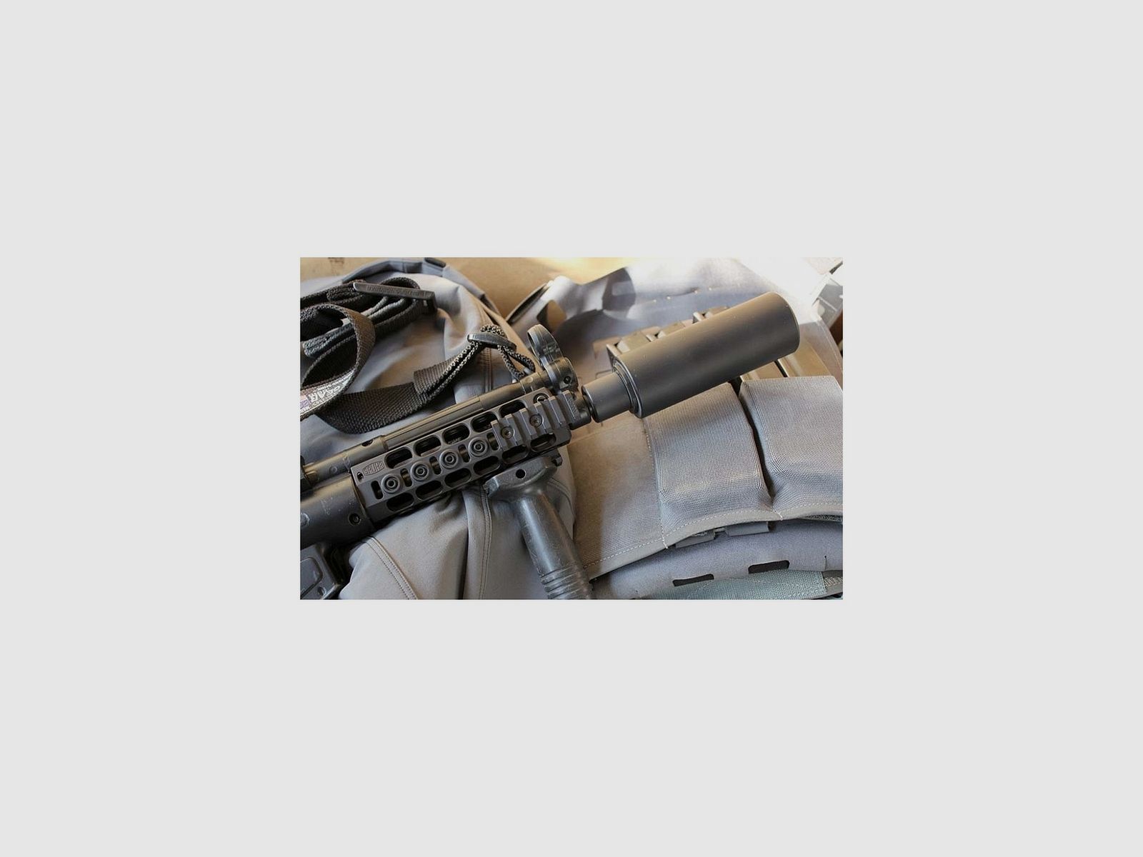 ASE UTRA SL6I SCHALLDÄMPFER 9MM SMG M14X1, Bild 3 von 3