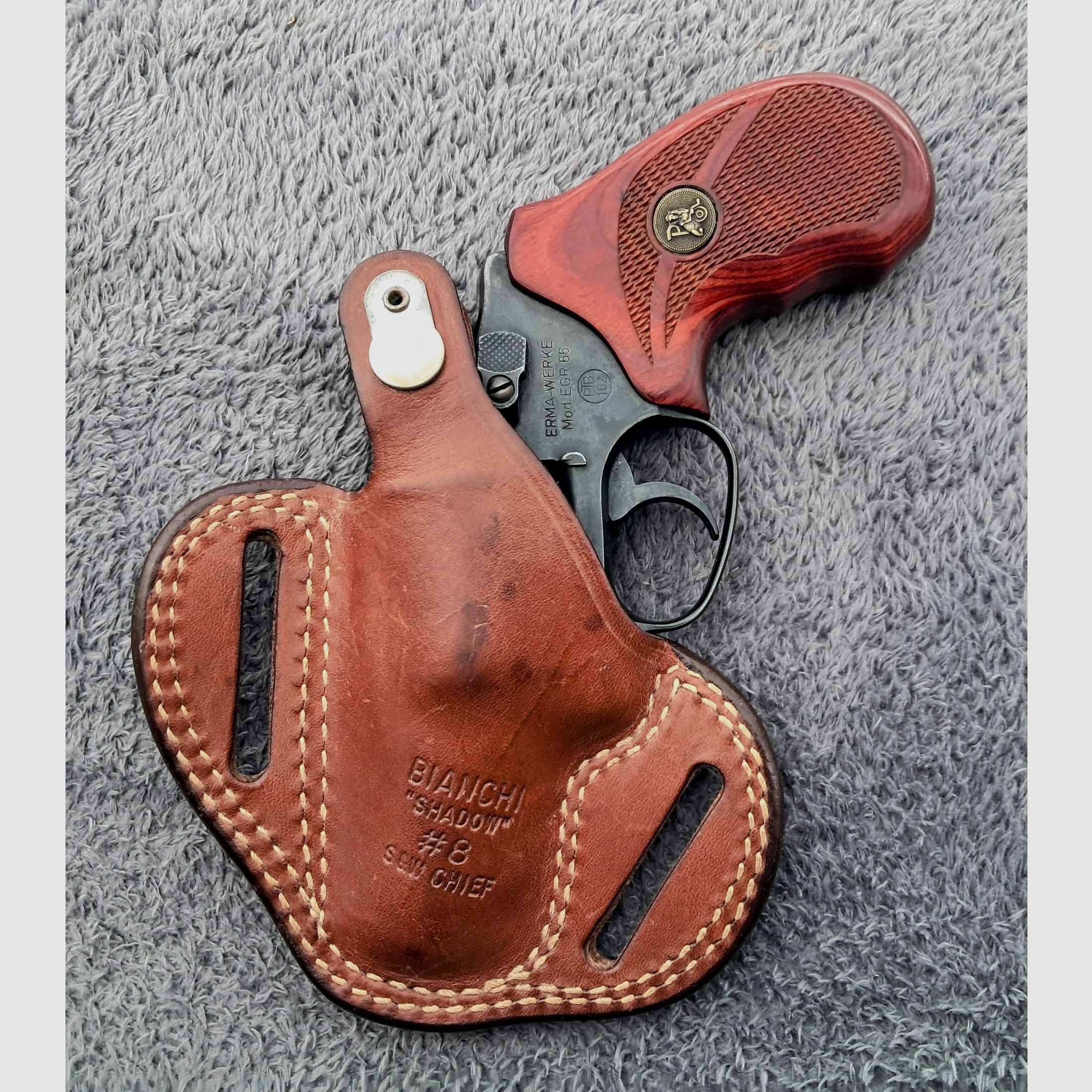Bianchi  Gürtelholster  /   aus   den  USA 