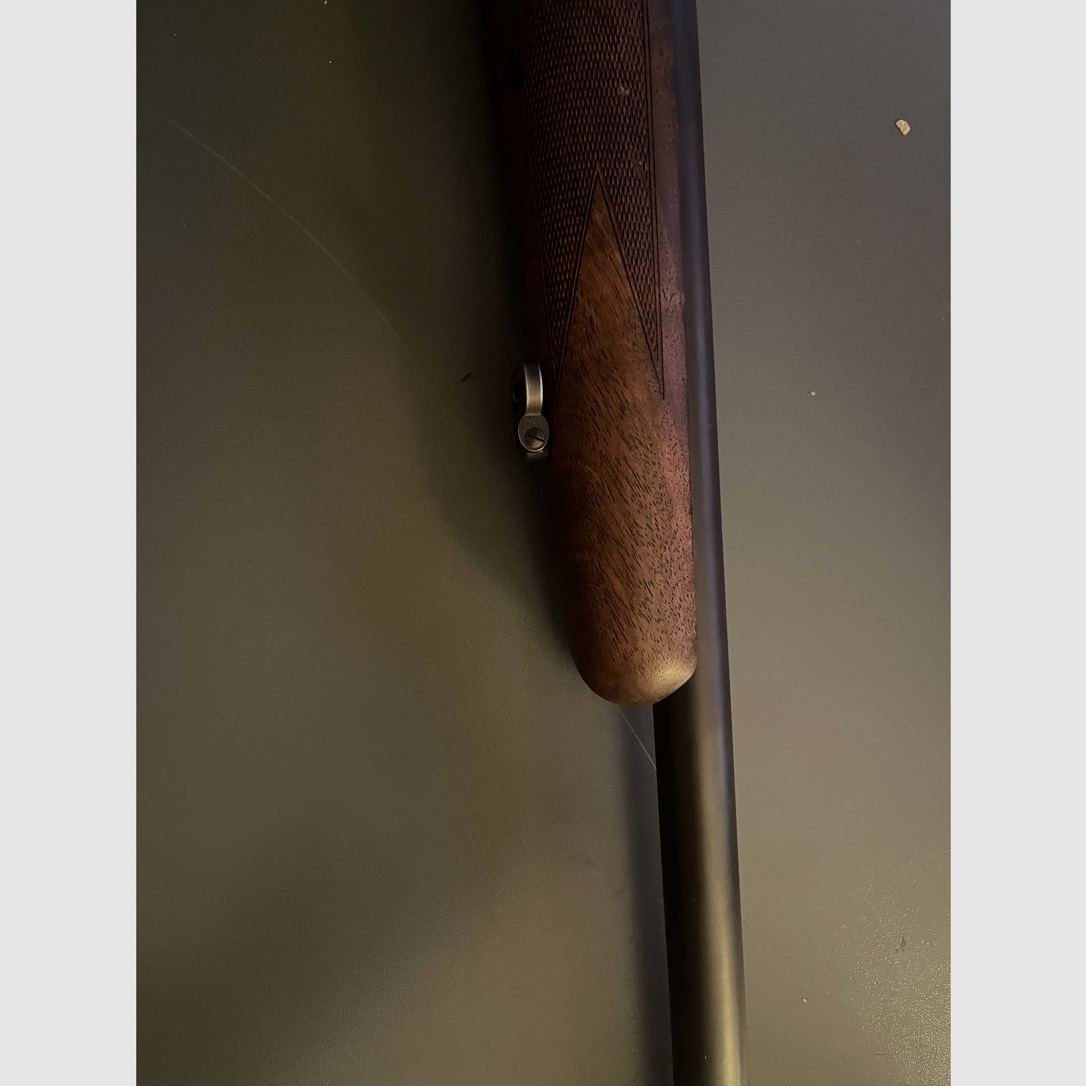 Mauser M12 culata de madera, calibre 30-06 con rosca en la boca y cerrojo manual, arma muy bonita.