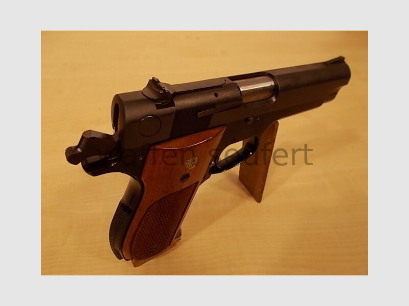 Pistola Smith & Wesson M39-2