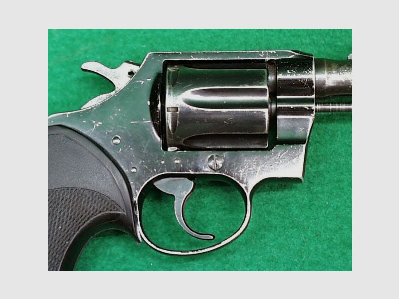 Colt Cobra Revolver 2