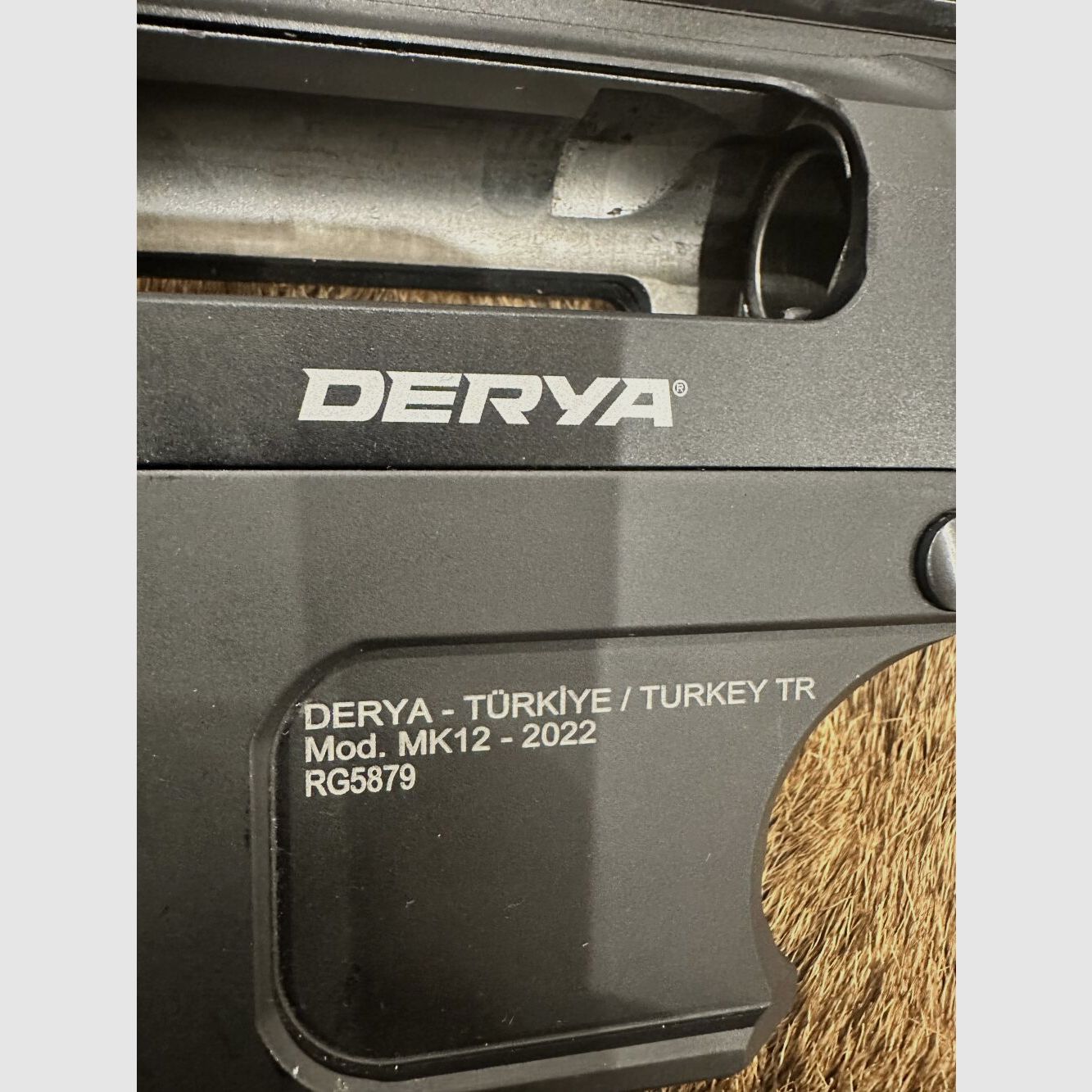 DERYA MK12-2022. Robuste halbaut. AR15 Flinte