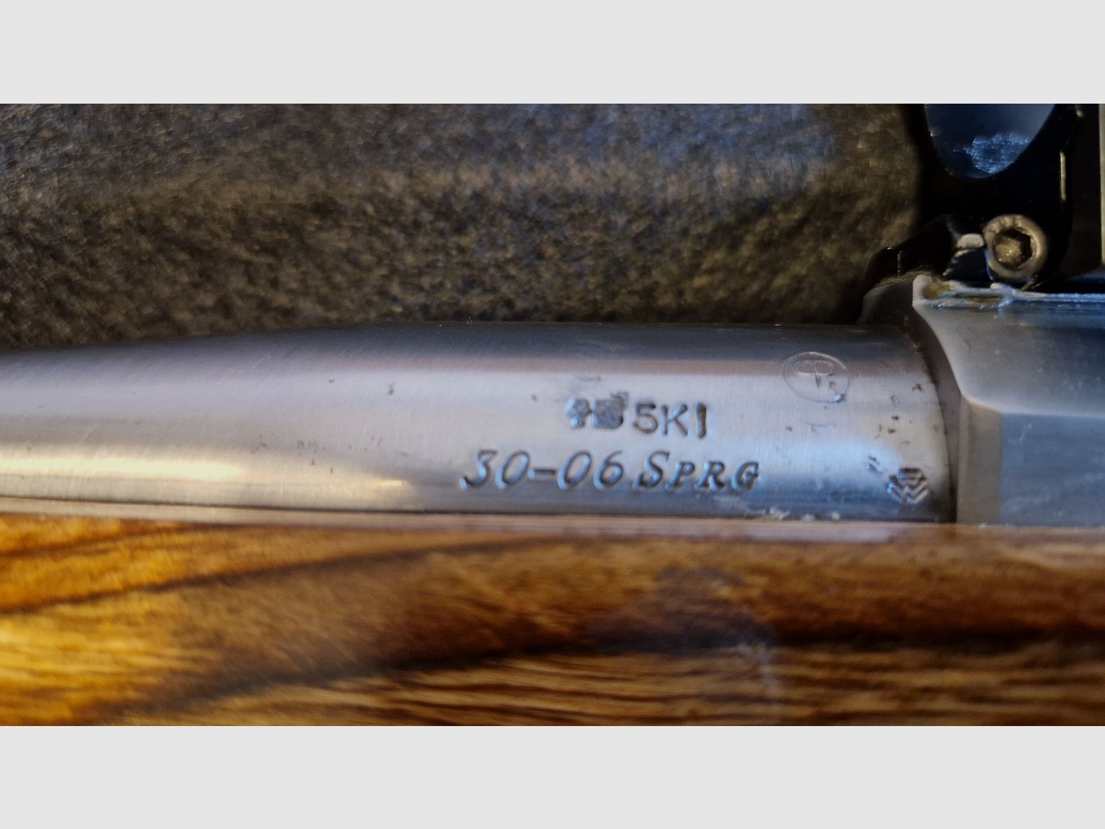 Repetierbüchse RUGER M77 Mark II Compact im Kaliber 30-06 Spr. Edelstahl