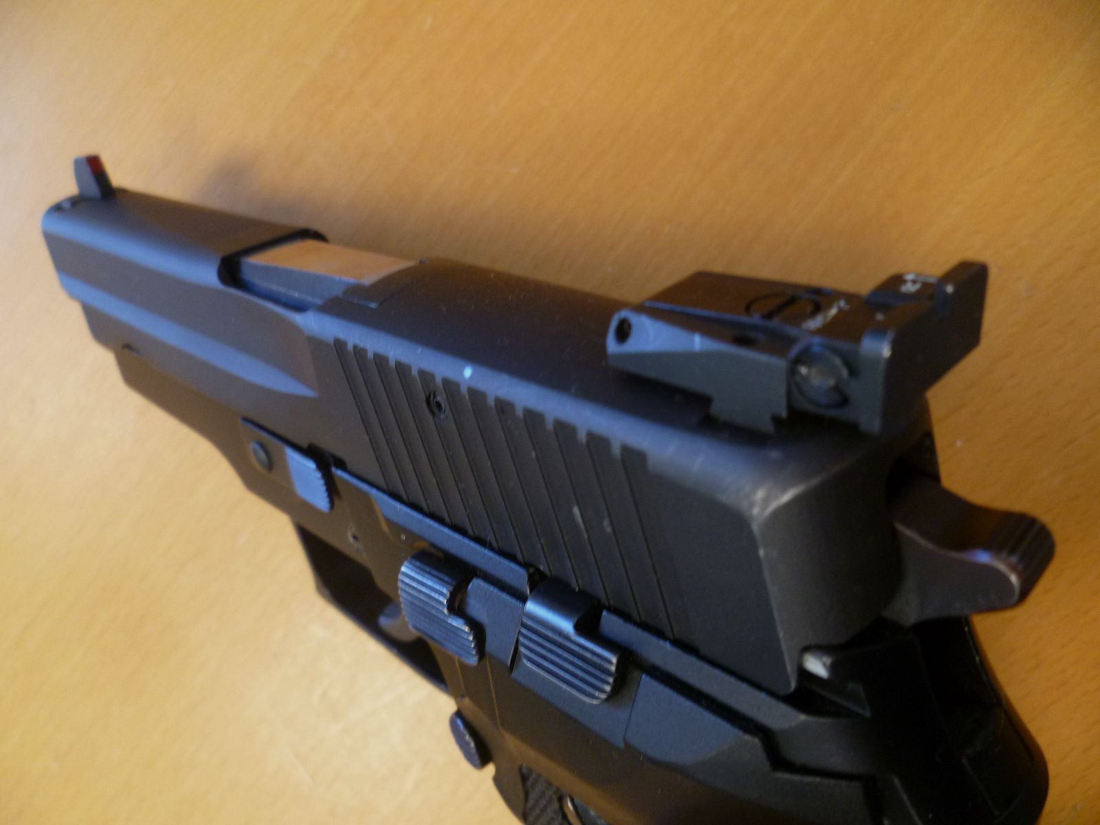 Pistole SIG Sauer P226 9mm Luger