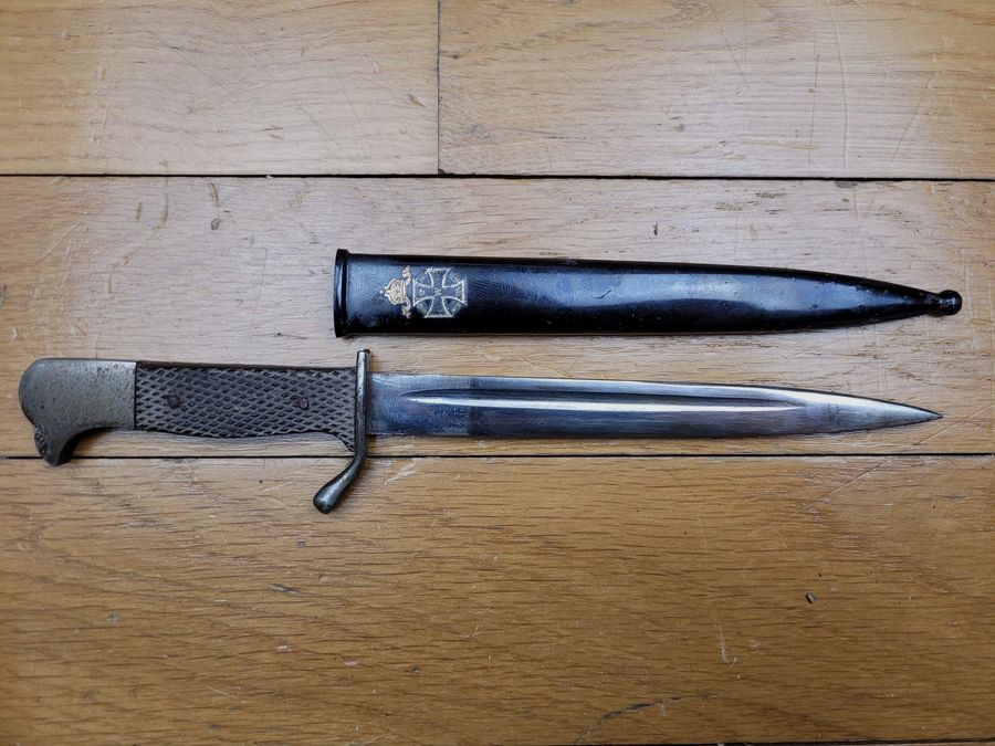 Bellissimo e raro tagliacarte dell'Impero tedesco a forma di KS 98 – Periodo della Prima Guerra Mondiale 14/18 – impugnature in corno – BE+ / TBE, immagine 1 di 7