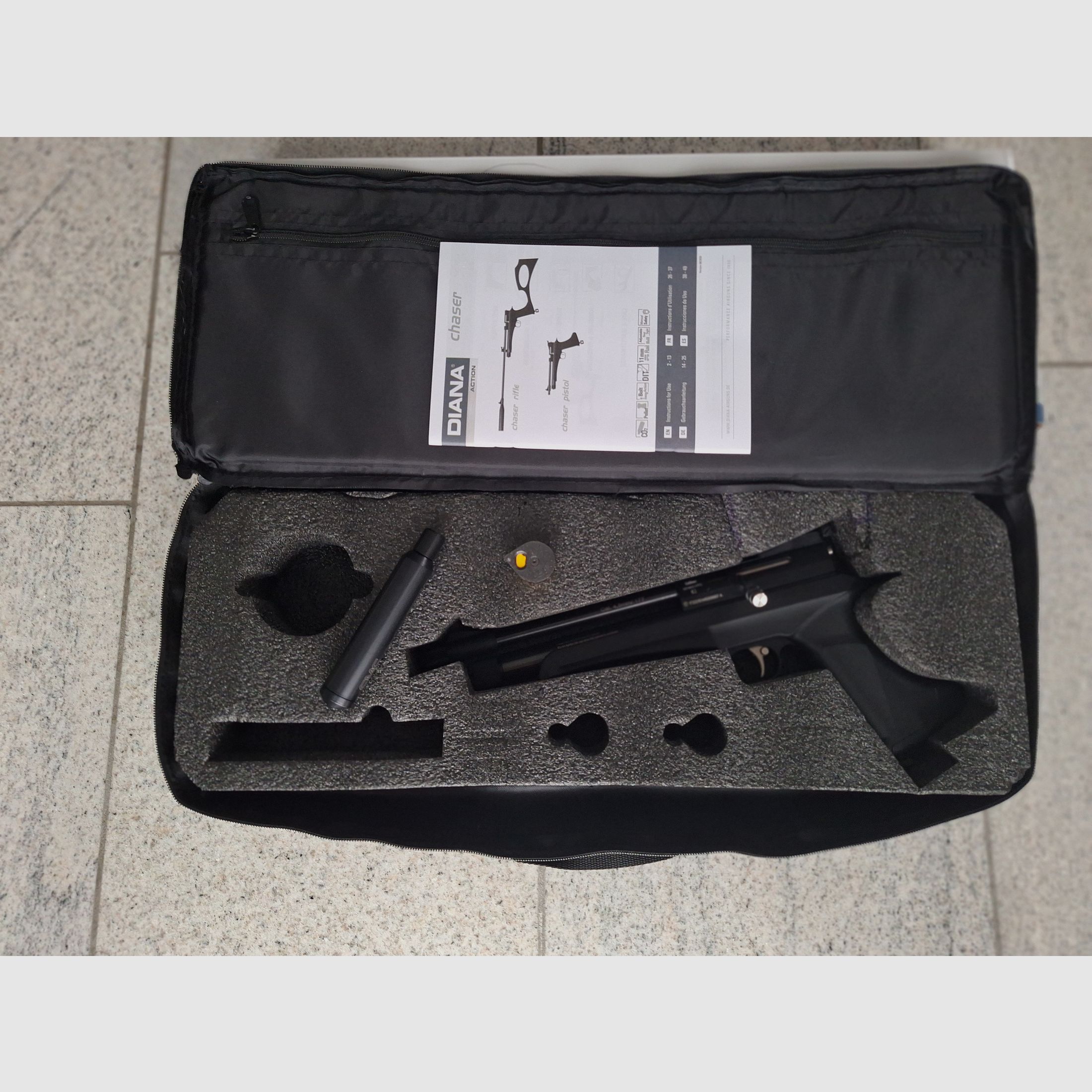 Pistolet Co2 Diana Chaser 4,5 mm Diabolo avec silencieux et chargeur de 8 coups