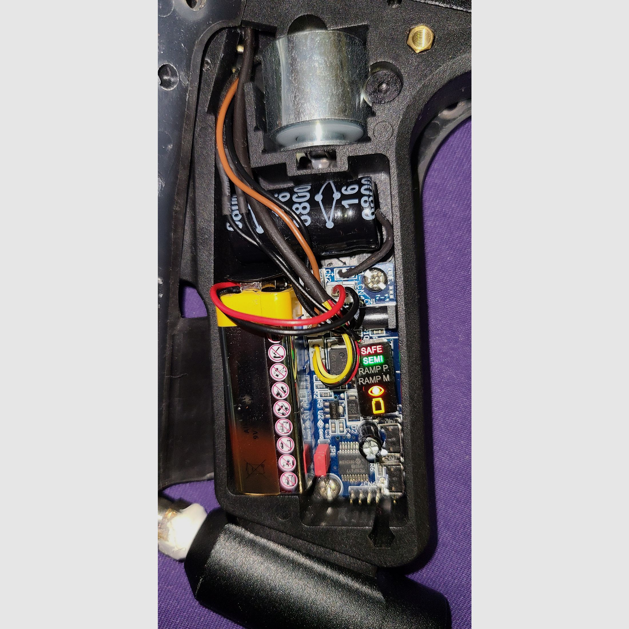 PAINTBALL / E - PNEUMAT / ZEN HIGH VOLTAGE 2 / cal. 68 with ACCESSORIES / ! READ DESCRIPTION !