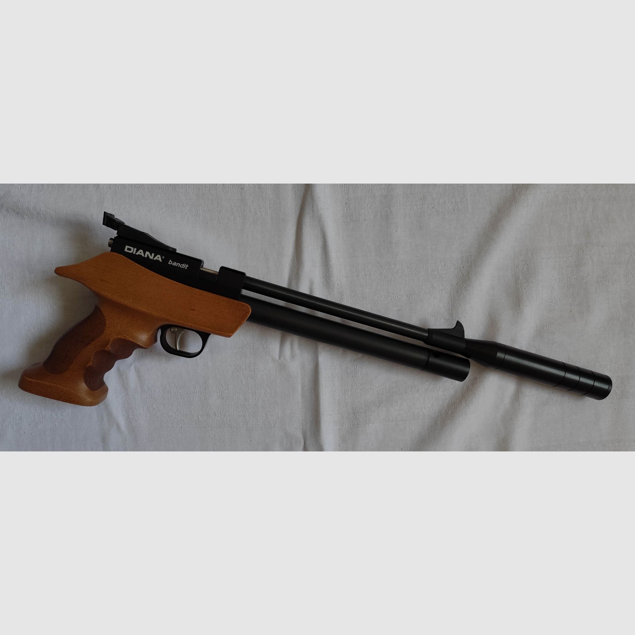 Pistolet pneumatyczny Diana Bandit+ Pompka powietrzna