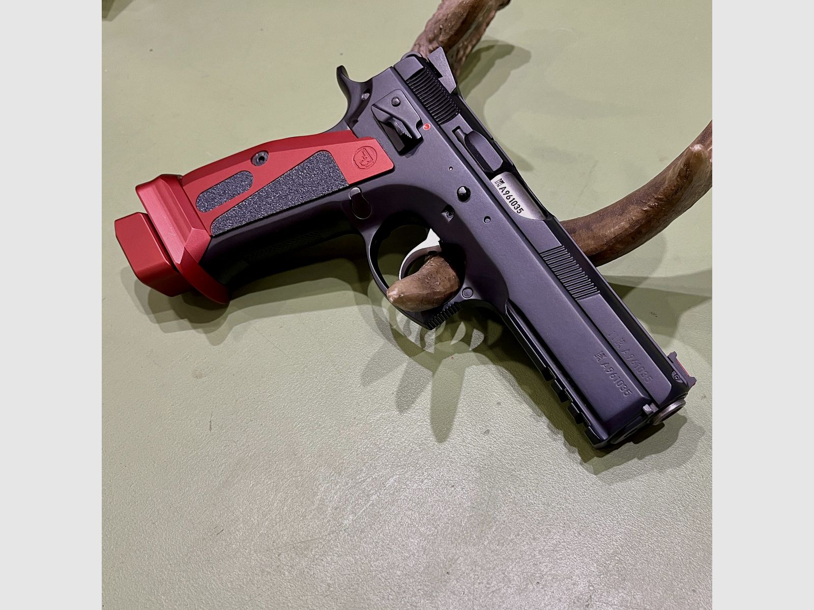 CZ 75 SP-01 SHADOW 9×19, afbeelding 4 van 7