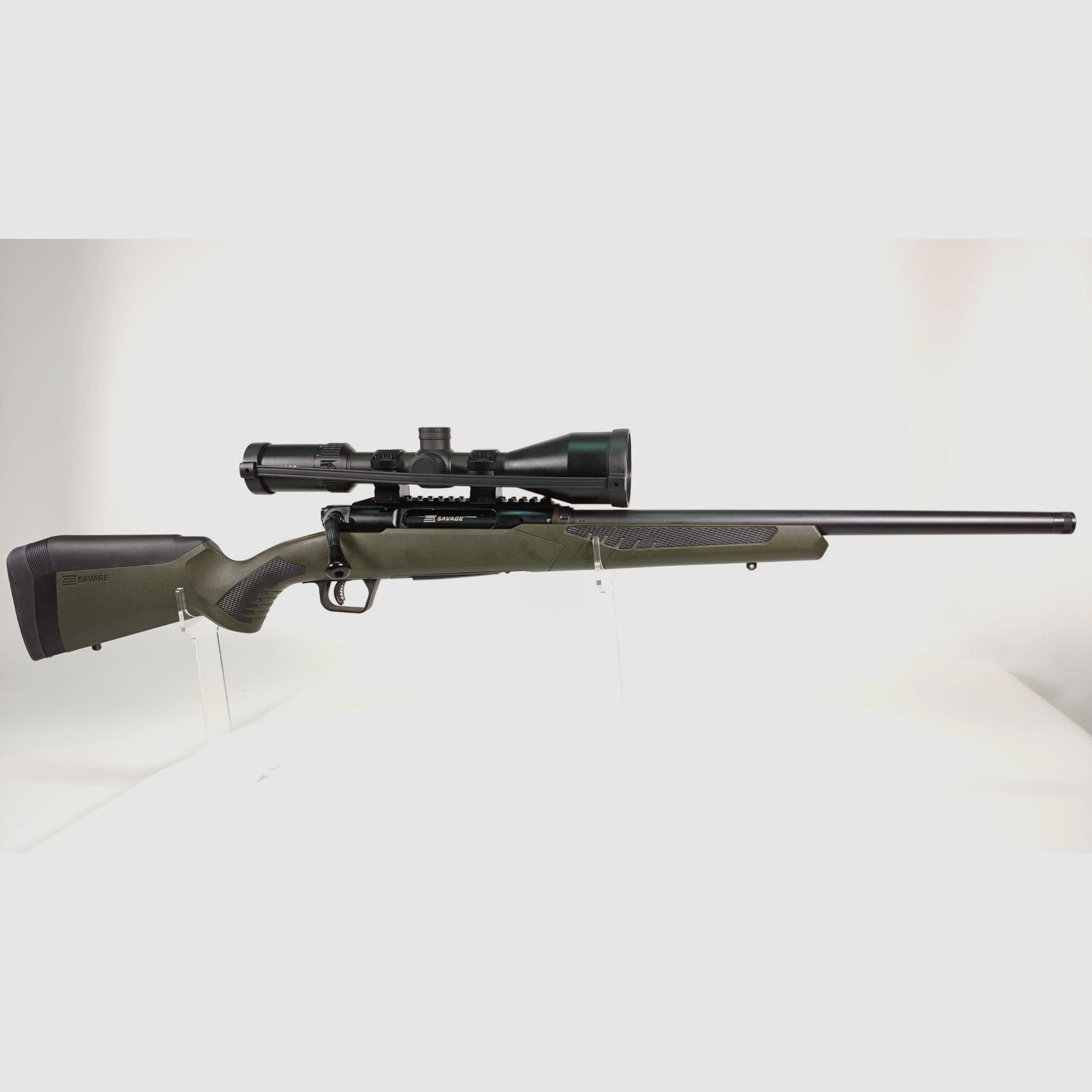 Savage Impulse karabinek z ręcznym przeładowaniem .308Win w komplecie z lunetą
