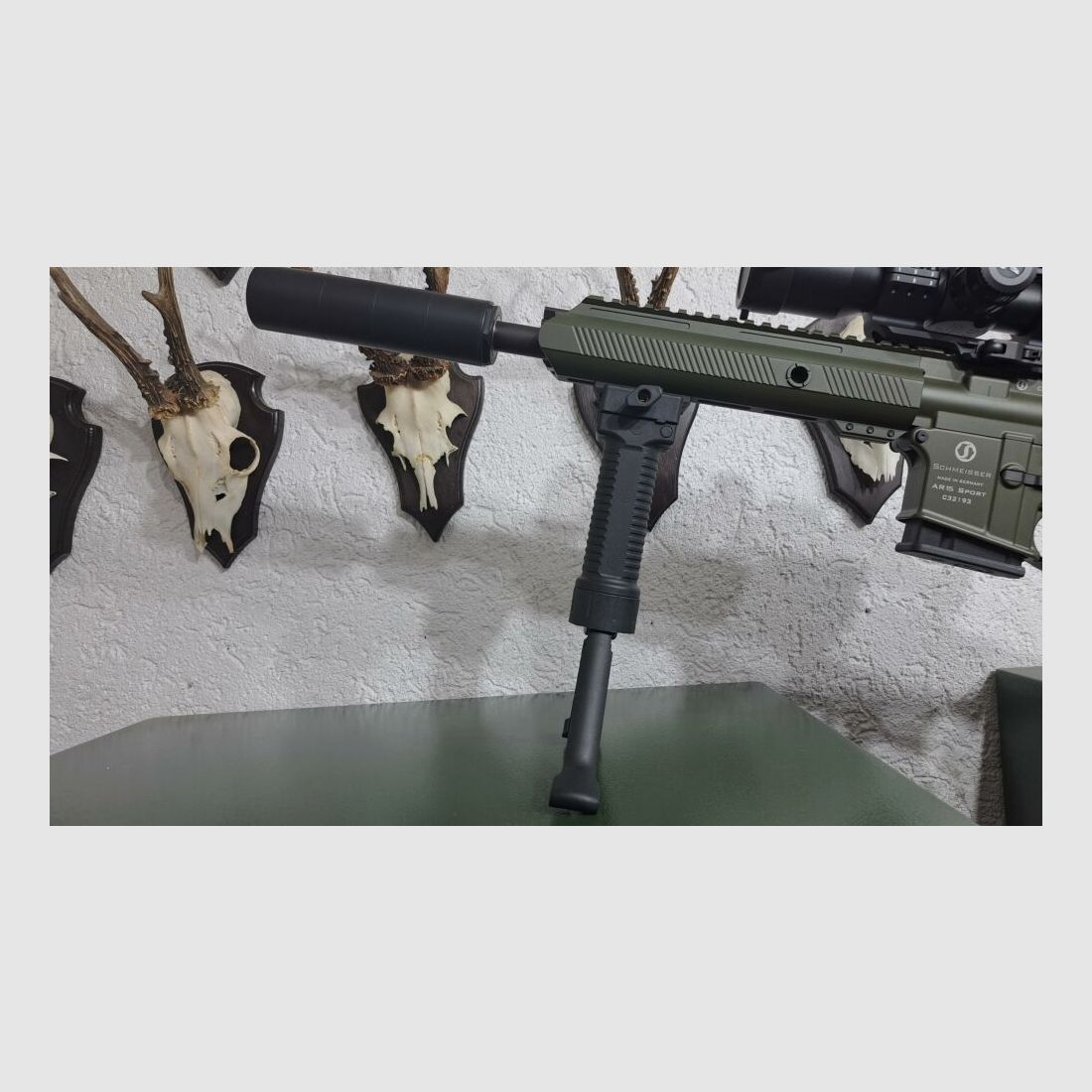 Schmeisser Schmeisser AR15-S4F Sport .223 Rem,OD Green -JAGDVERSION mit Schalldämpfer SD15 , Zielfernrohr DDOPTICS 1,5-15x40 , Hiperfire Competition-Abzug etc.