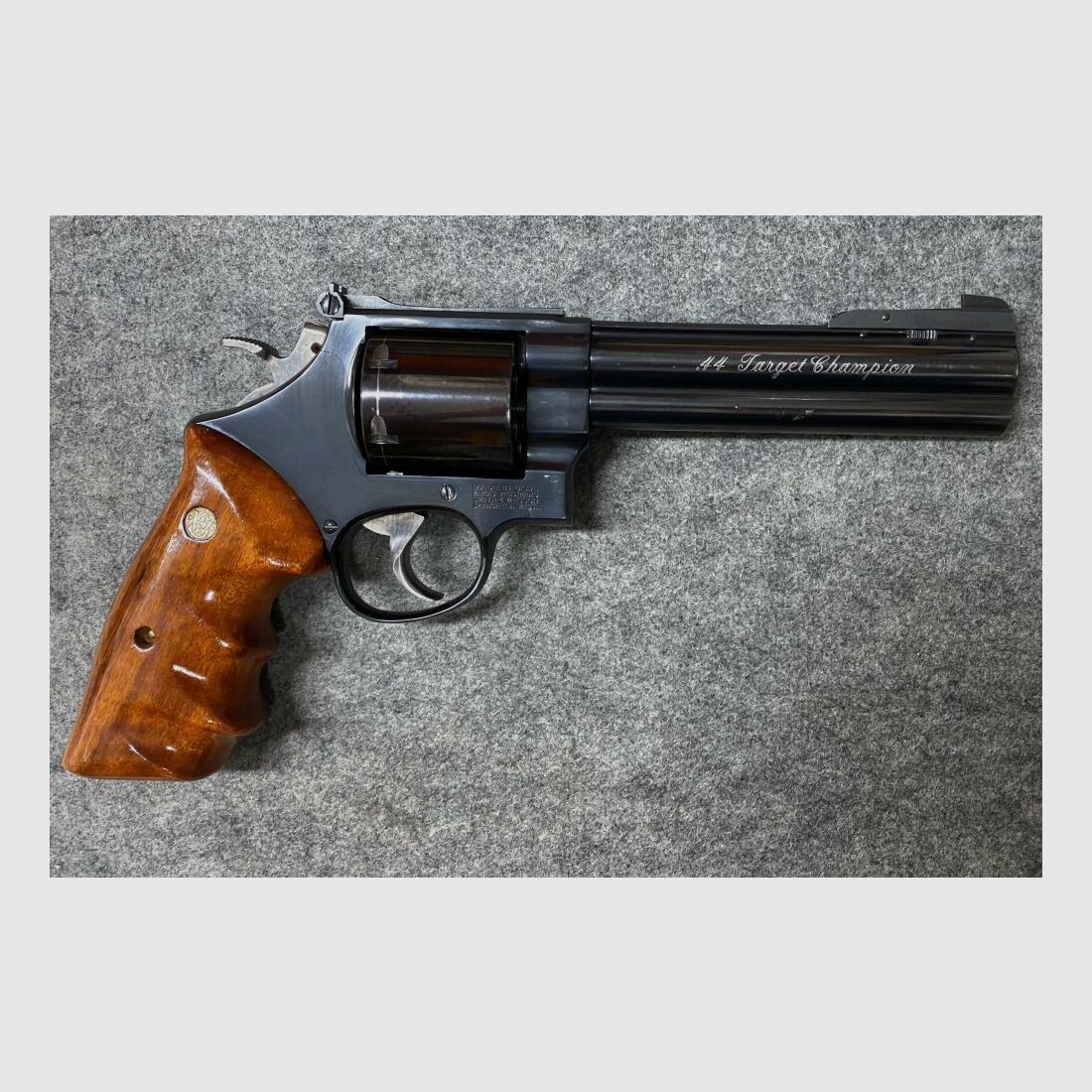 Smith & Wesson 29 Hunter .44RemMag