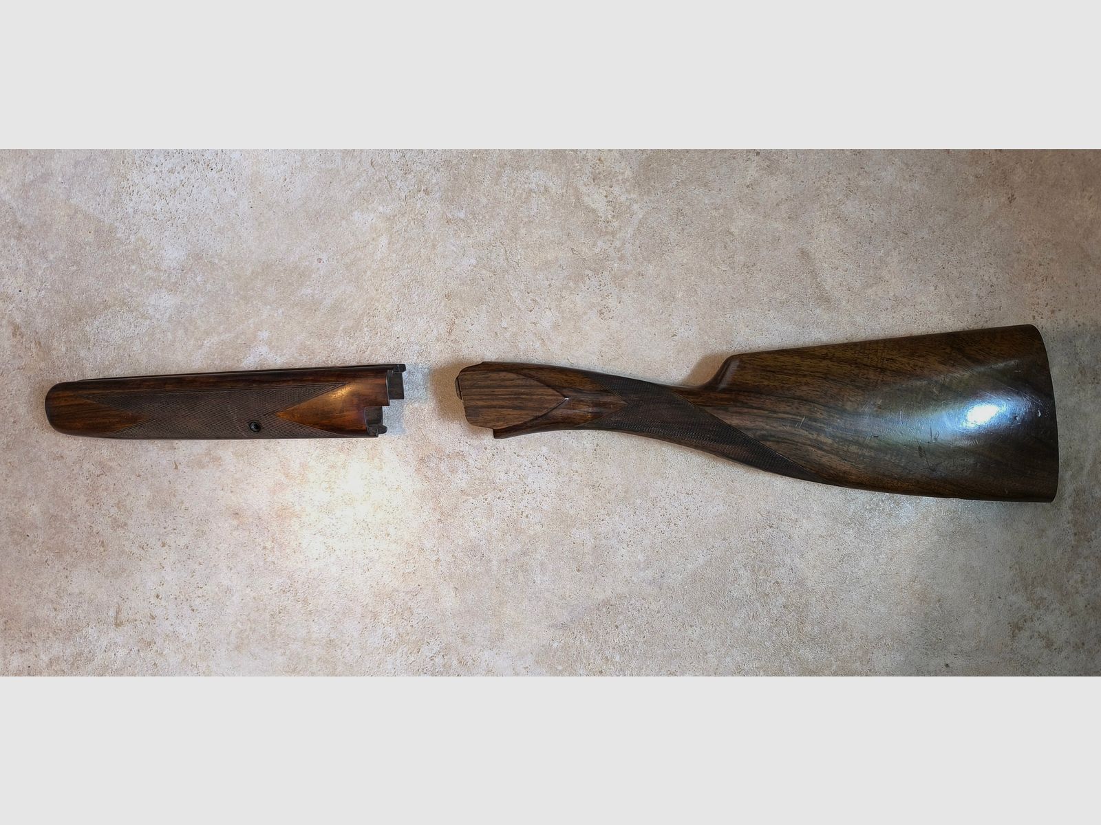 FN B25 visbuik-kolf met voorhand