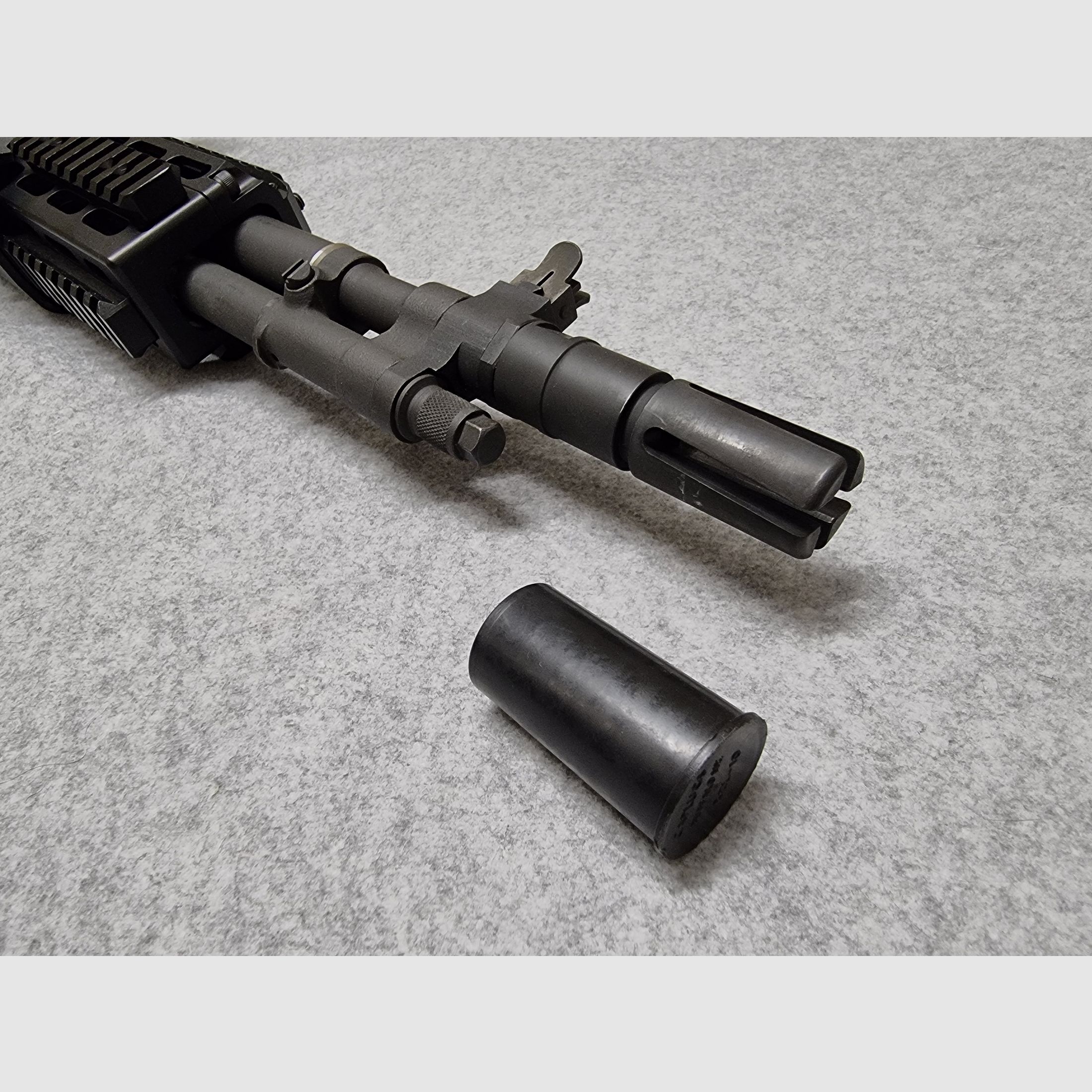 LuxDefTec LDT M14 Socom mit original Sage EBR Chassis + original Springfield Armory M1A Montage