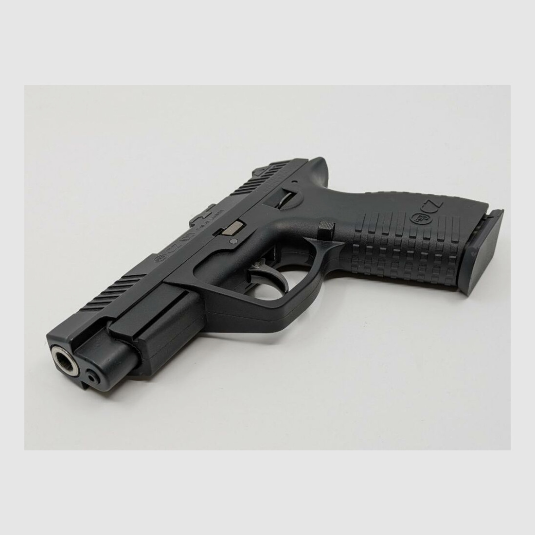 CZ CZ100