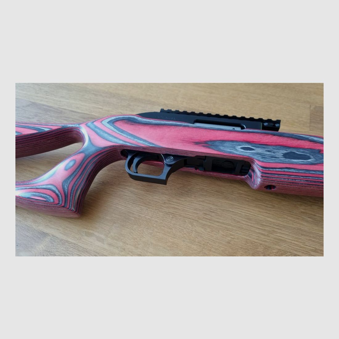 Magnum Research MLR-1722 SwitchBolt 17″ mit Koffer / 5 Magazine