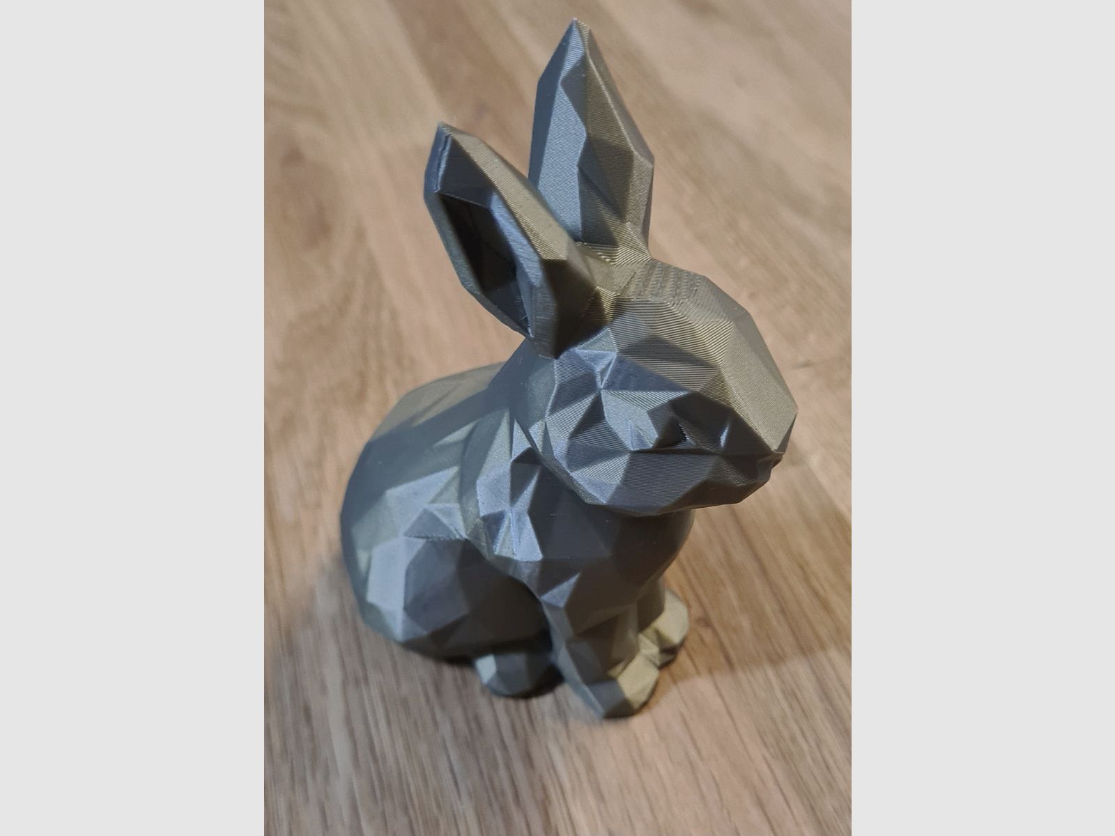 Deko Osterhase / Kaninchen im "Low Poly" Design