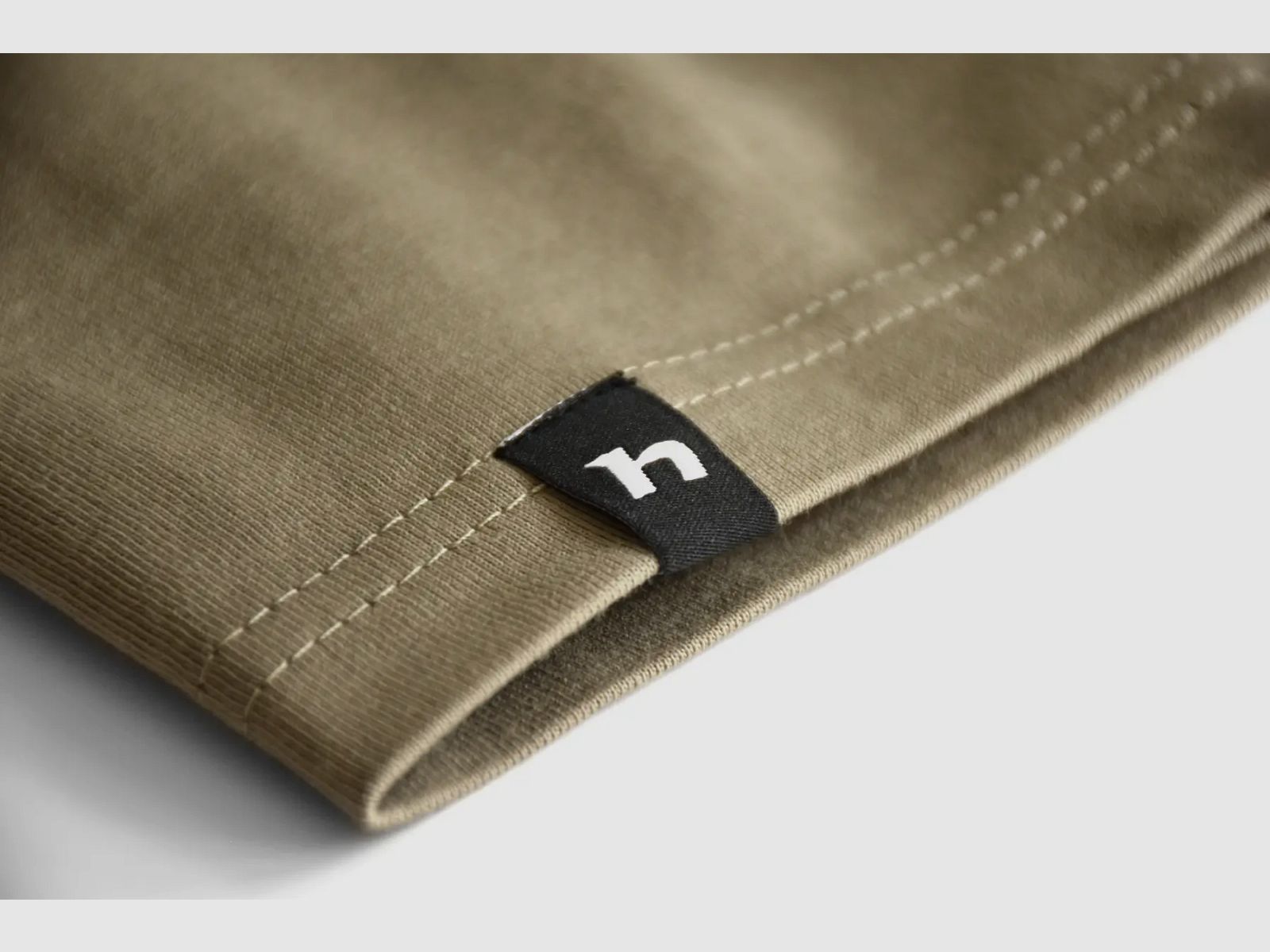 Camiseta Hannah Ramone Lobo de Madera