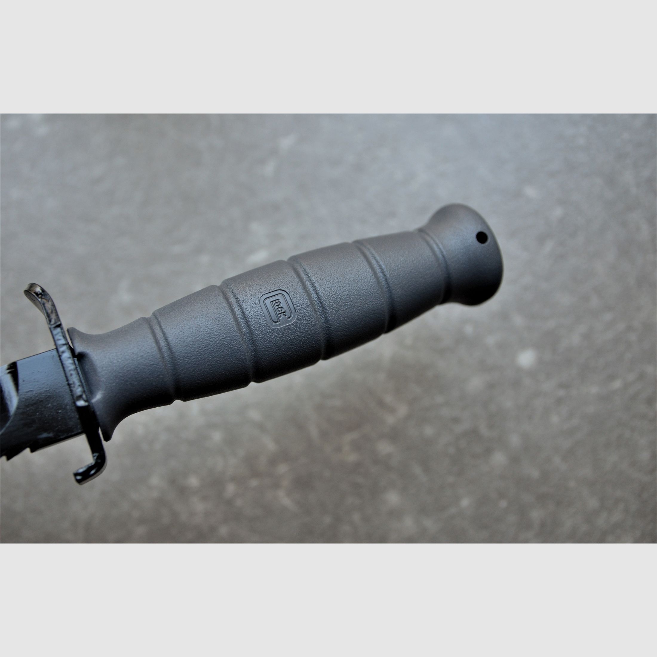 Glock Feldmesser FM 81 grau – Militärisches Mehrzweckmesser