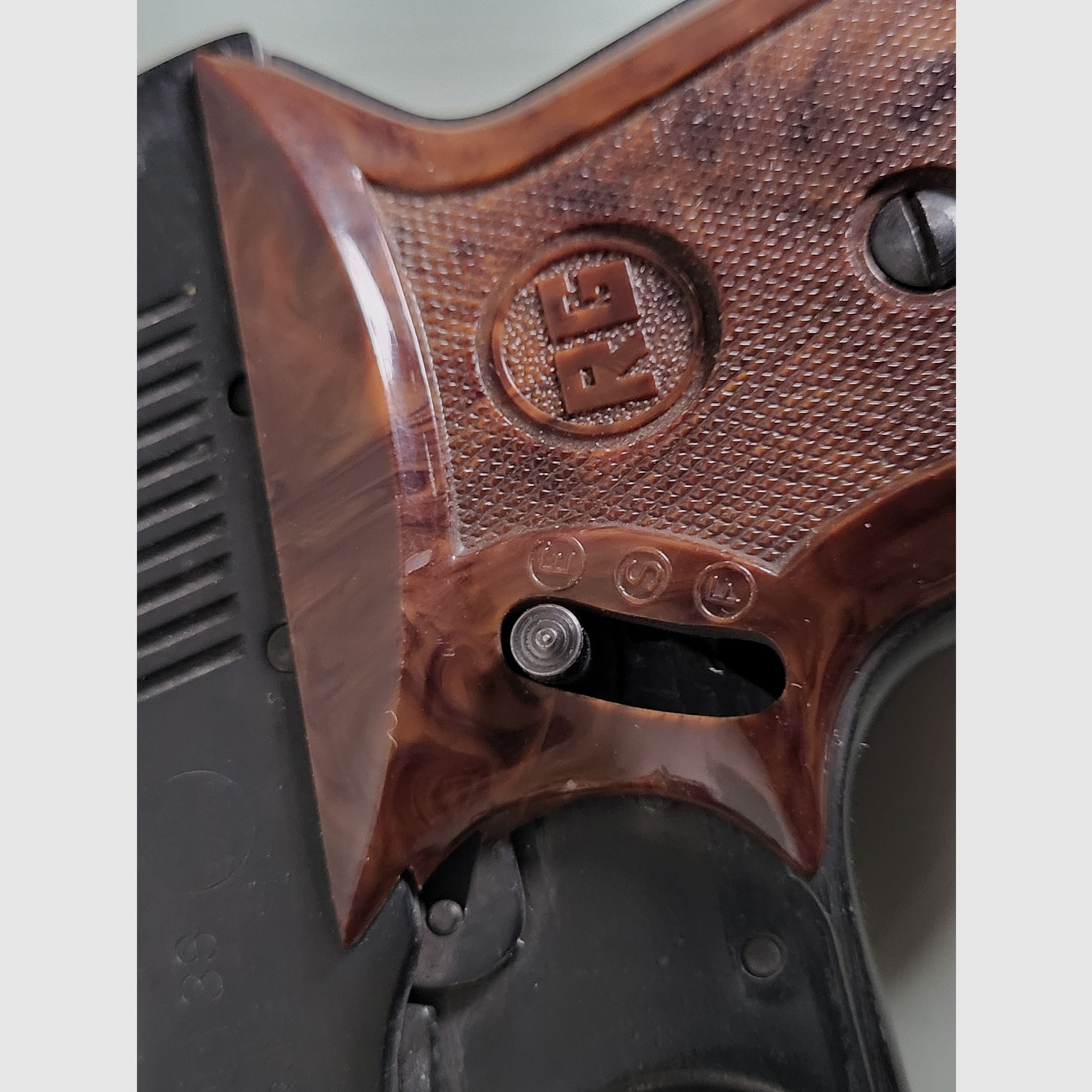 Pistolet à gaz de poche - arme de tir d'alarme RÖHM RG 3S - années 1970