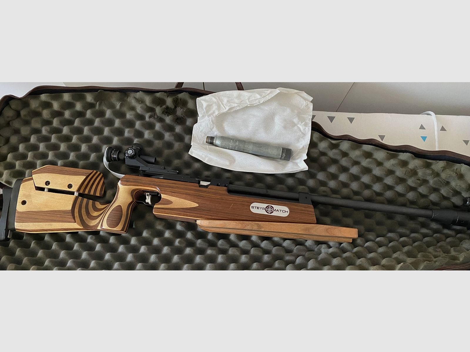 Steyr Match air rifle, image 2 of 2