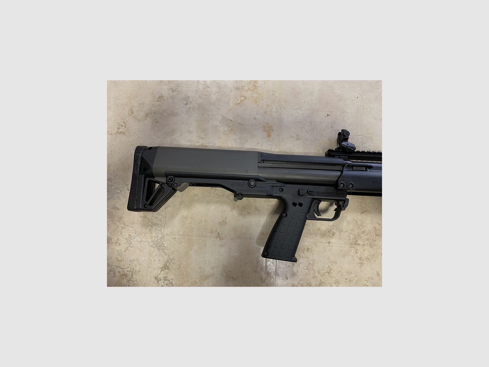 Keltec KSG taktisch Kal.12, Bild 2 von 3