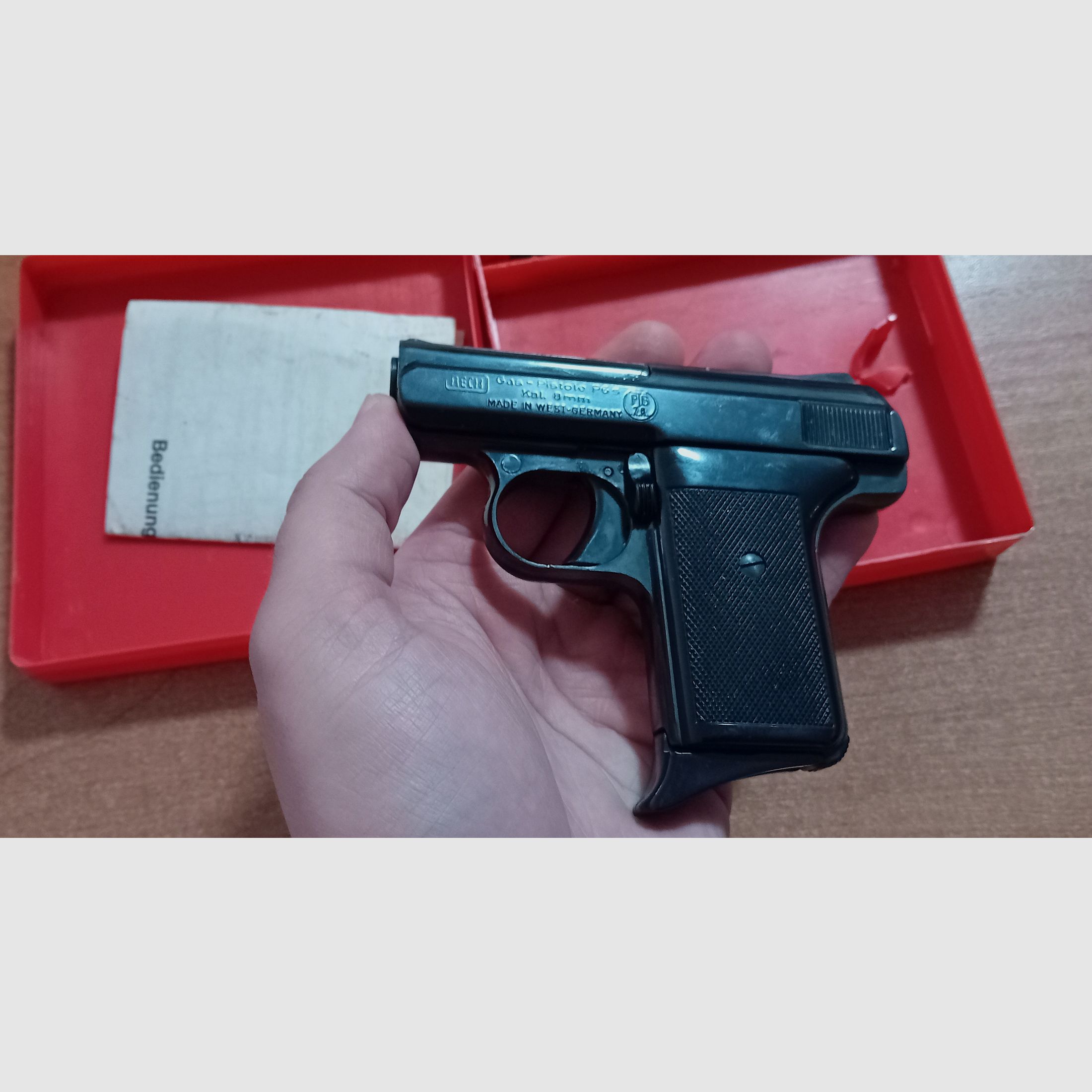 Alte Reck Gaspistole P6s im Kaliber 8 mm Knall/ PTB 78 in OVP!