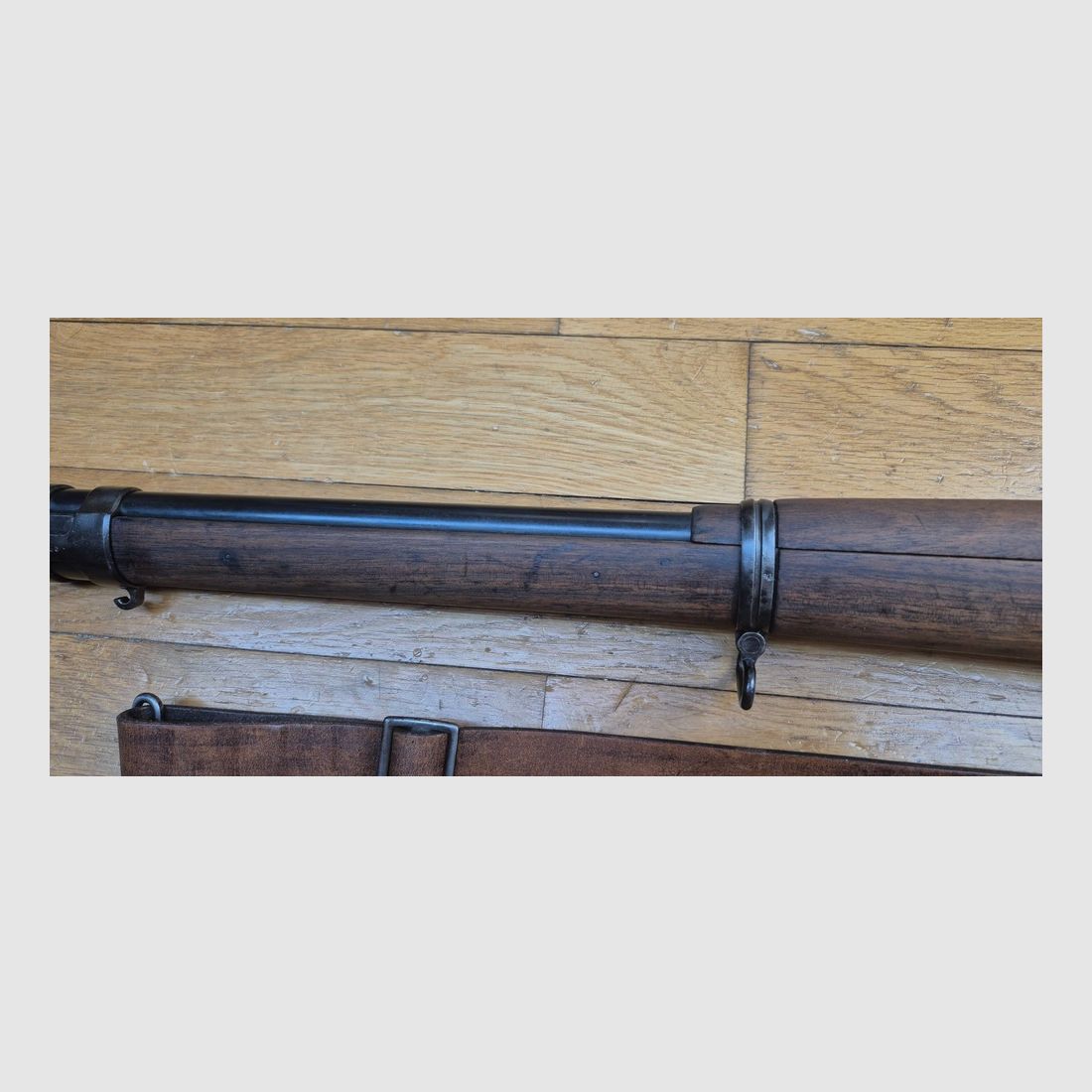 Wunderschönes Gewehr G98 – Gewehr 1898 – Arsenal Spandau 1900 – Originalkaliber 8×57 IS – Vollständig monomatrikuliert außer der konformen Reinigungsstange – Original braune Lederriemen – Prestigeträchtige Zuordnung zum 1. Grenadier Kronprinz „1. R. 4. 150.“ – TBE+, Bild 30 von 31
