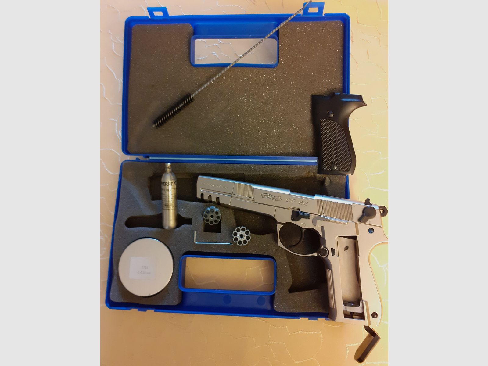 Pistolet CO2 Walther CP88 Competition, niklowany