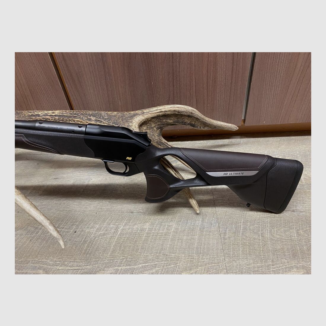 Blaser	 R8 Ultimate Leather, Kurzlauf