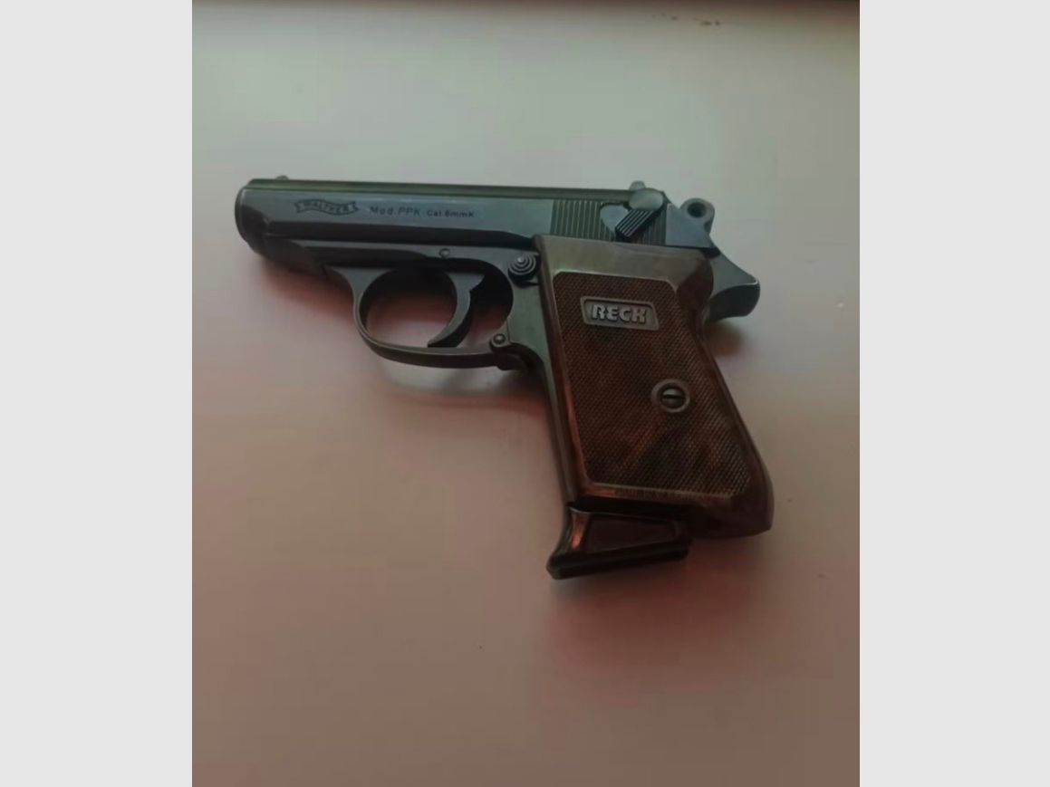 Walther PPK 8mm scoppio