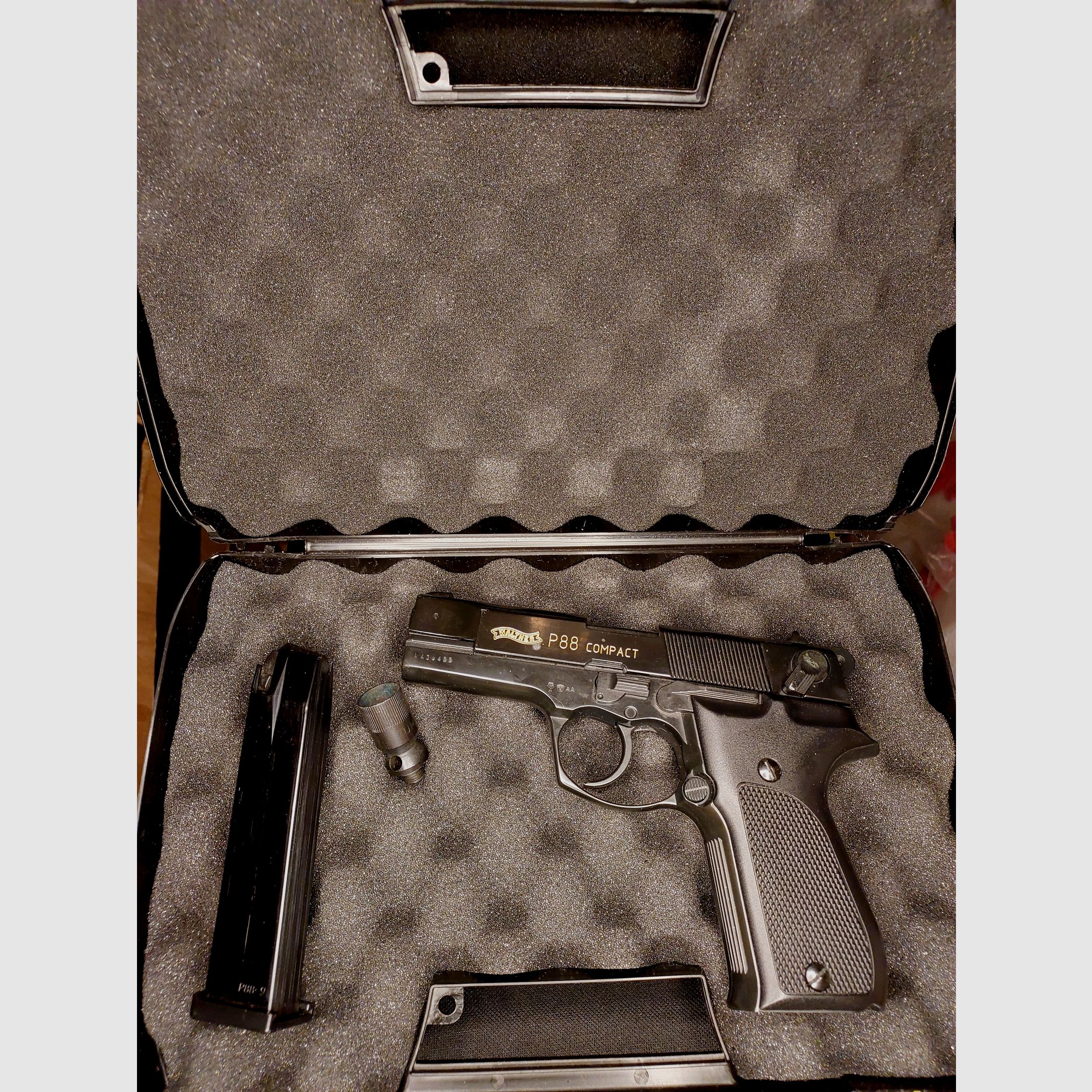 Walther P88-9 (P 88 Compact) blank firing pistol 9mm P.A.K. black (PTB 764)