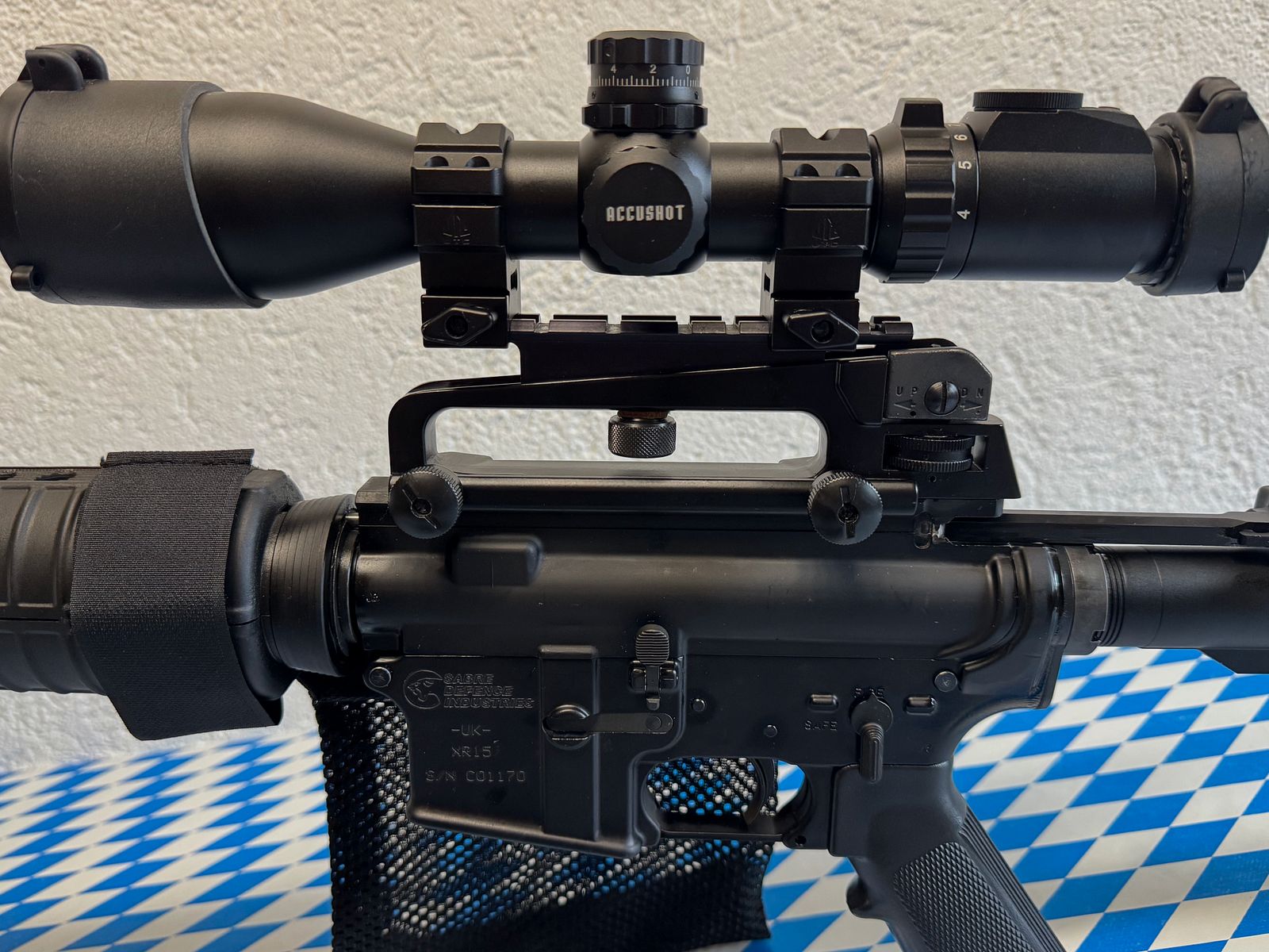 Selbstladebüchse Sabre -Defence XR15 20“ ( M16) mit ZF und Zweibein