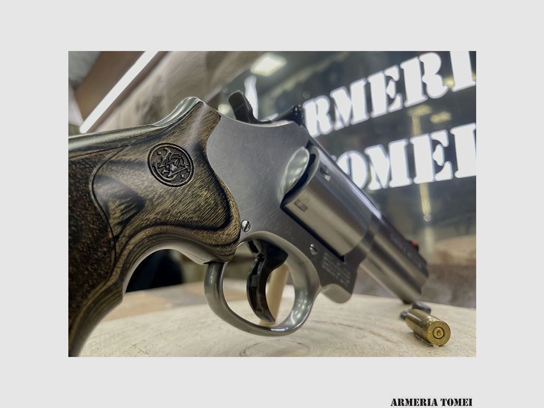 USED – REVOLVER – SMITH & WESSON MOD. 686 PLUS 3″ cal. 357 MAG 7C B/S, image 4 of 6