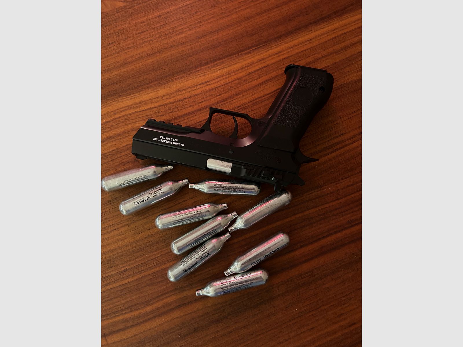 Bébé Desert Eagle Gaz CO2 Airsoft 0,5Joule